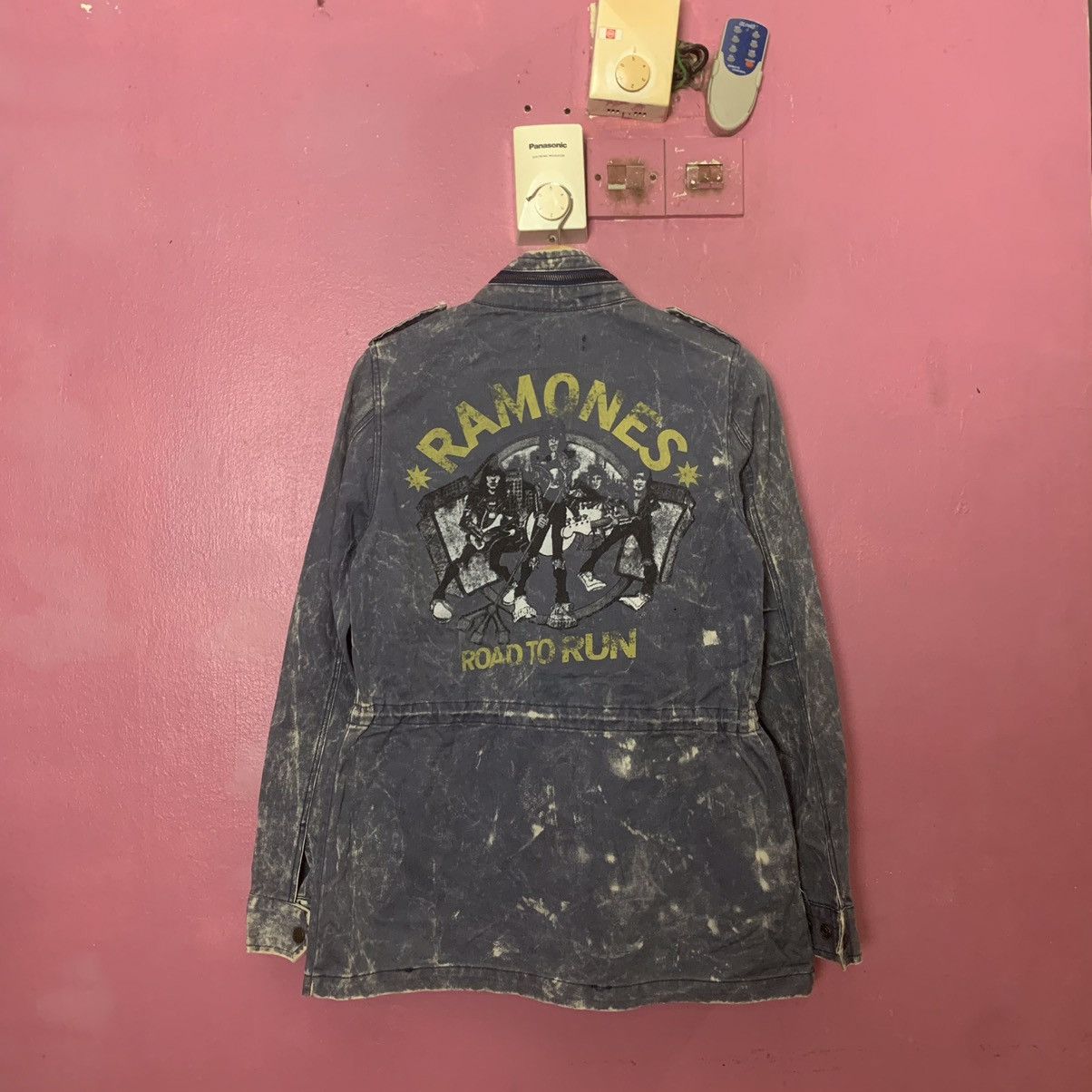 Band Tees × Japanese Brand × Vintage Japanese Vintage Ramones Acid Wash Jacket Size US S / EU 44-46 / 1 - 1 Thumbnail