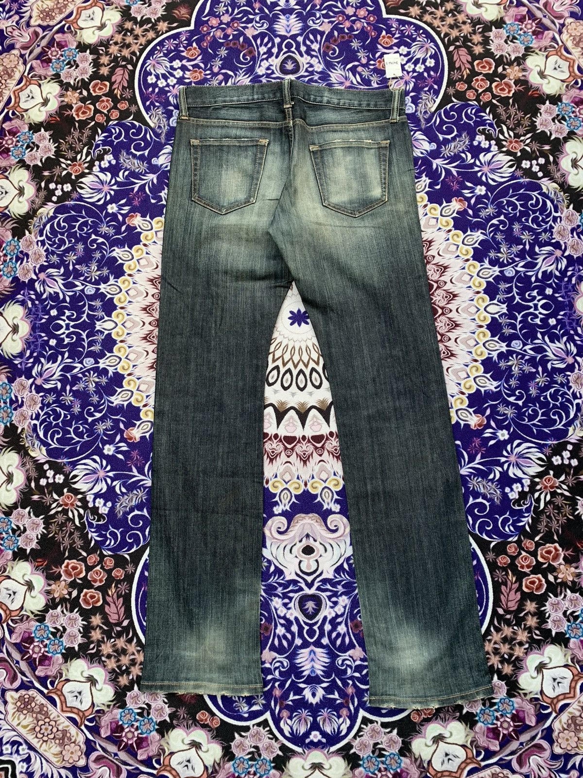 Uniqlo Uniqlo Distressed Denim Size US 35 - 8 Thumbnail