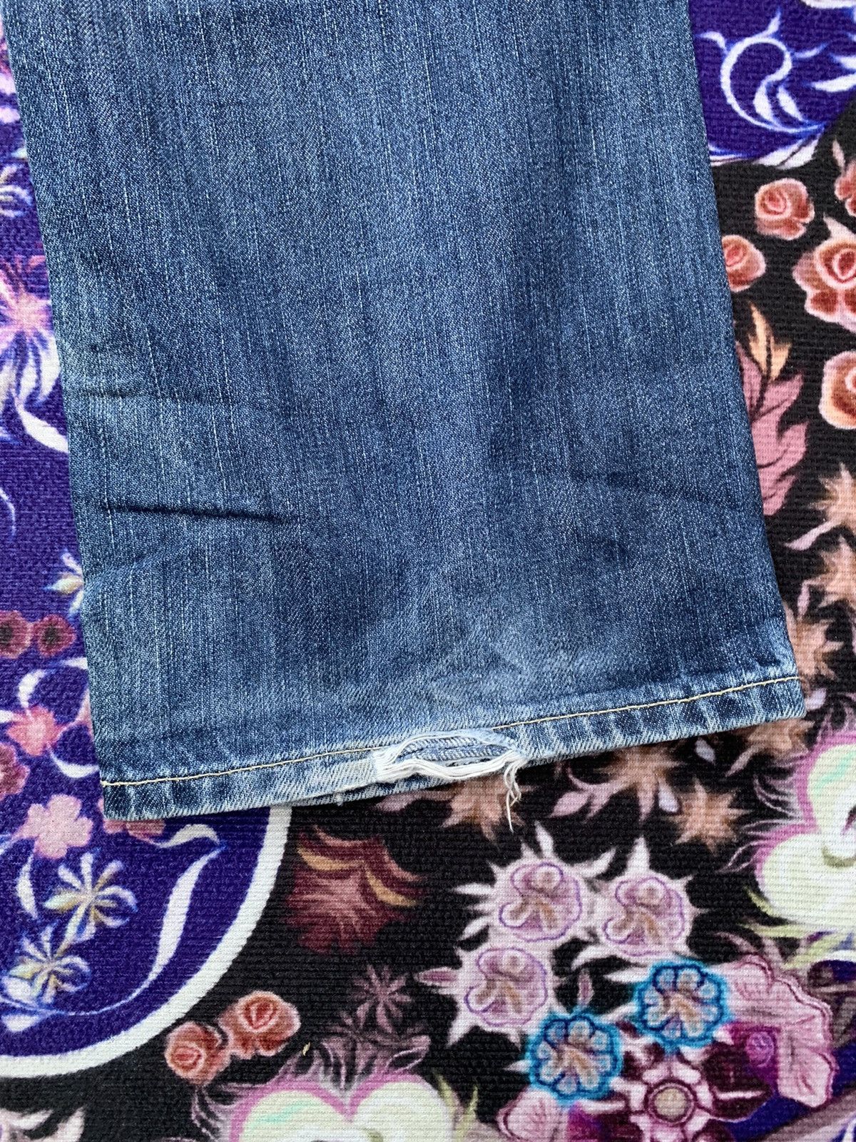 Uniqlo Uniqlo Faded Wash Denim Size US 35 - 7 Thumbnail