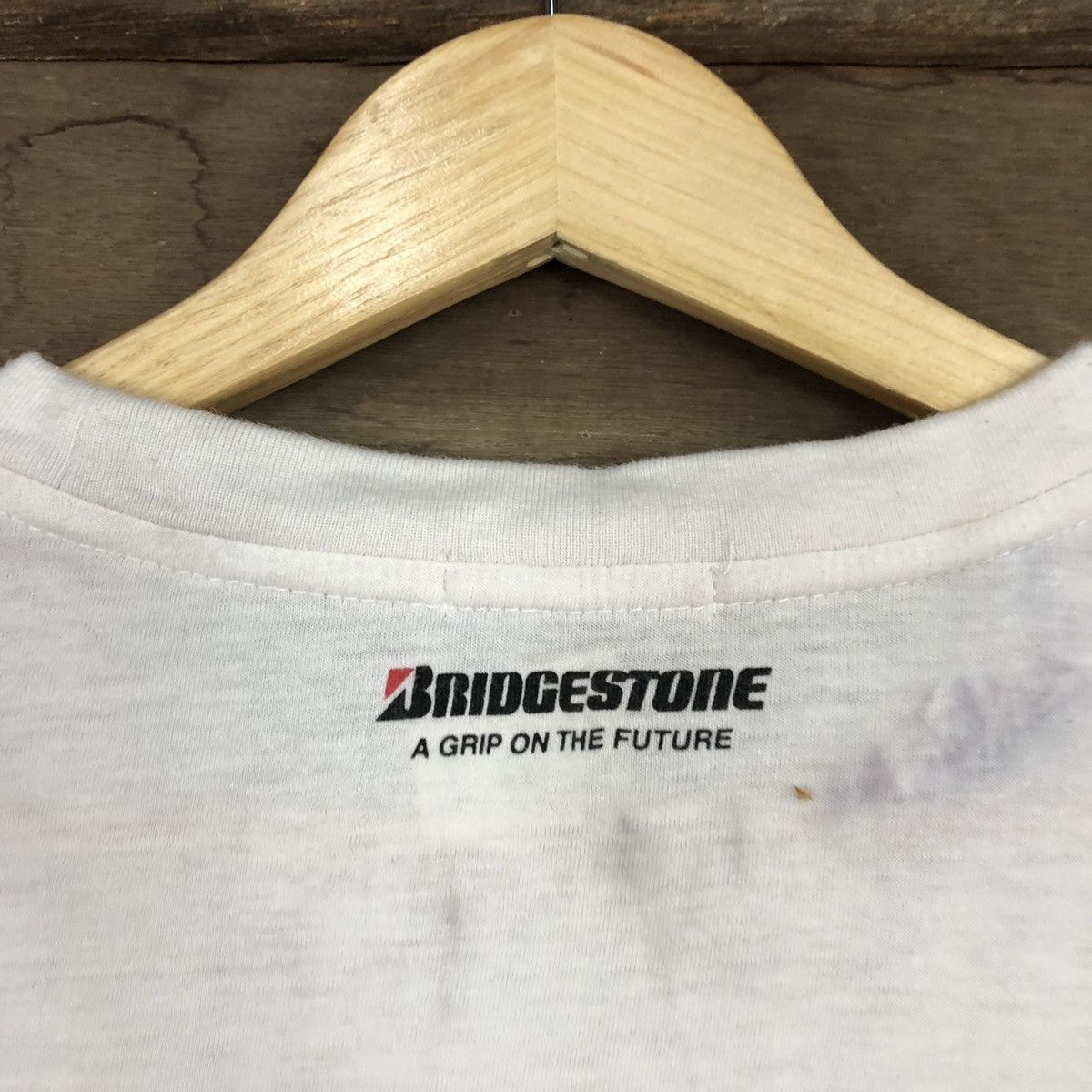 Vintage DL 90s Y2K Bridgestone Potenza F1 vintage WHite Tshirt #3542 Size US L / EU 52-54 / 3 - 11 Thumbnail