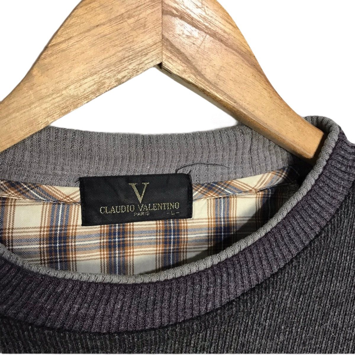 Valentino Claudio valentino paris embroidery logo crewneck Size US L / EU 52-54 / 3 - 3 Thumbnail