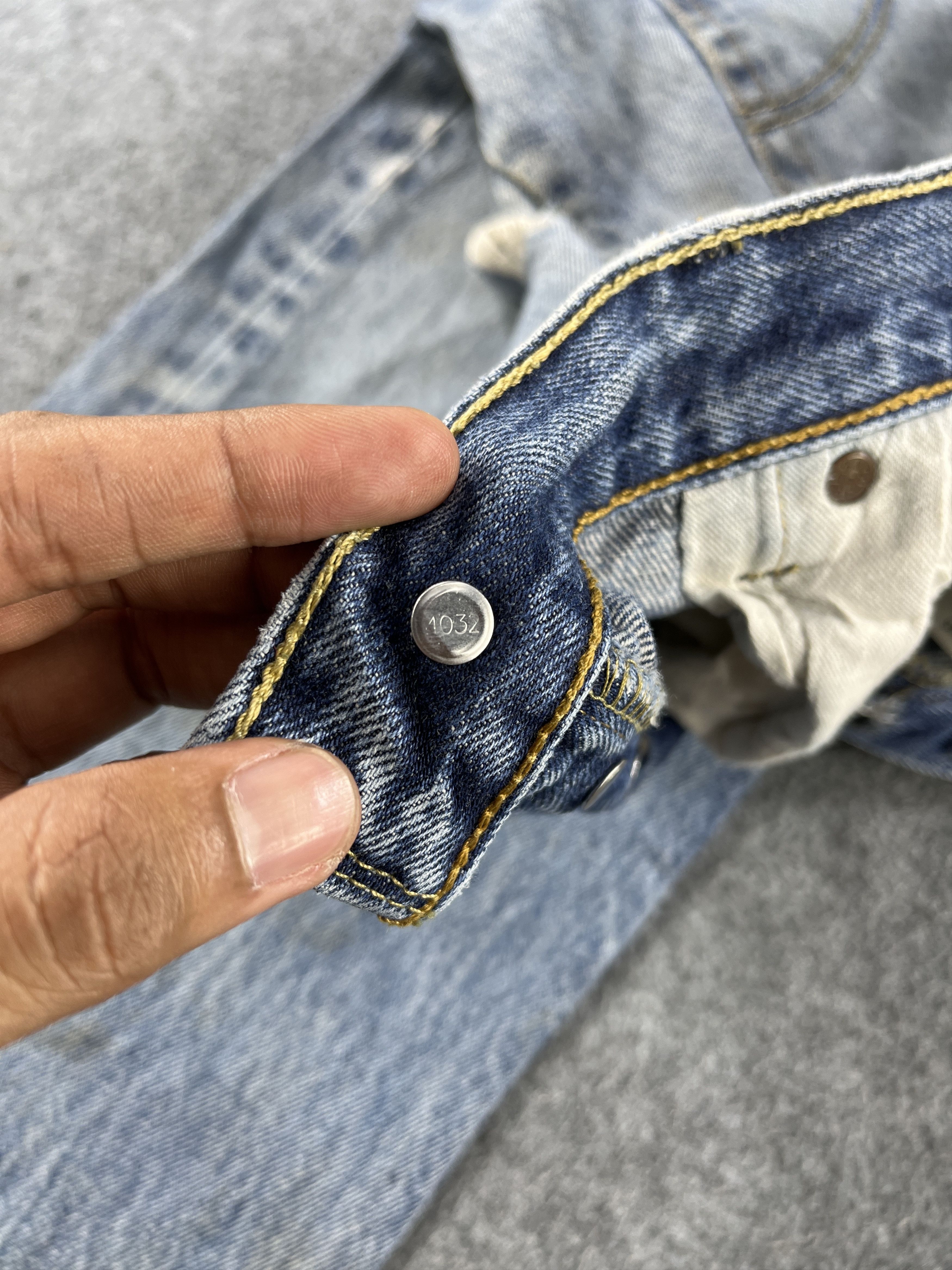 Levi's Vintage Levis 501 Ripped Jeans - J213 Size US 34 / EU 50 - 10 Thumbnail