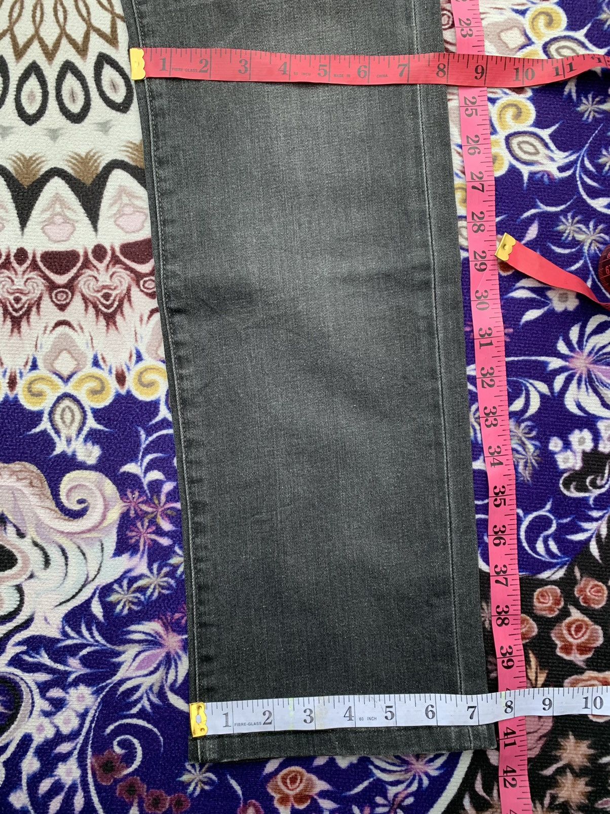 Japanese Brand Uniqlo Faded Wash Denim Size US 35 - 10 Thumbnail
