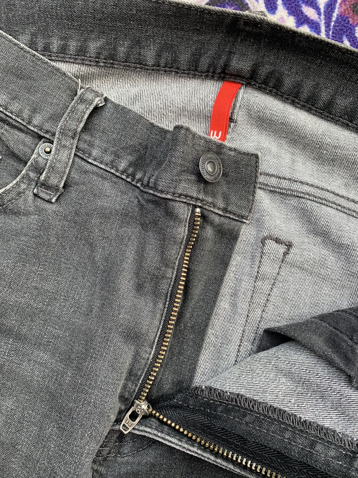 Japanese Brand Uniqlo Faded Wash Denim Size US 35 - 3 Thumbnail