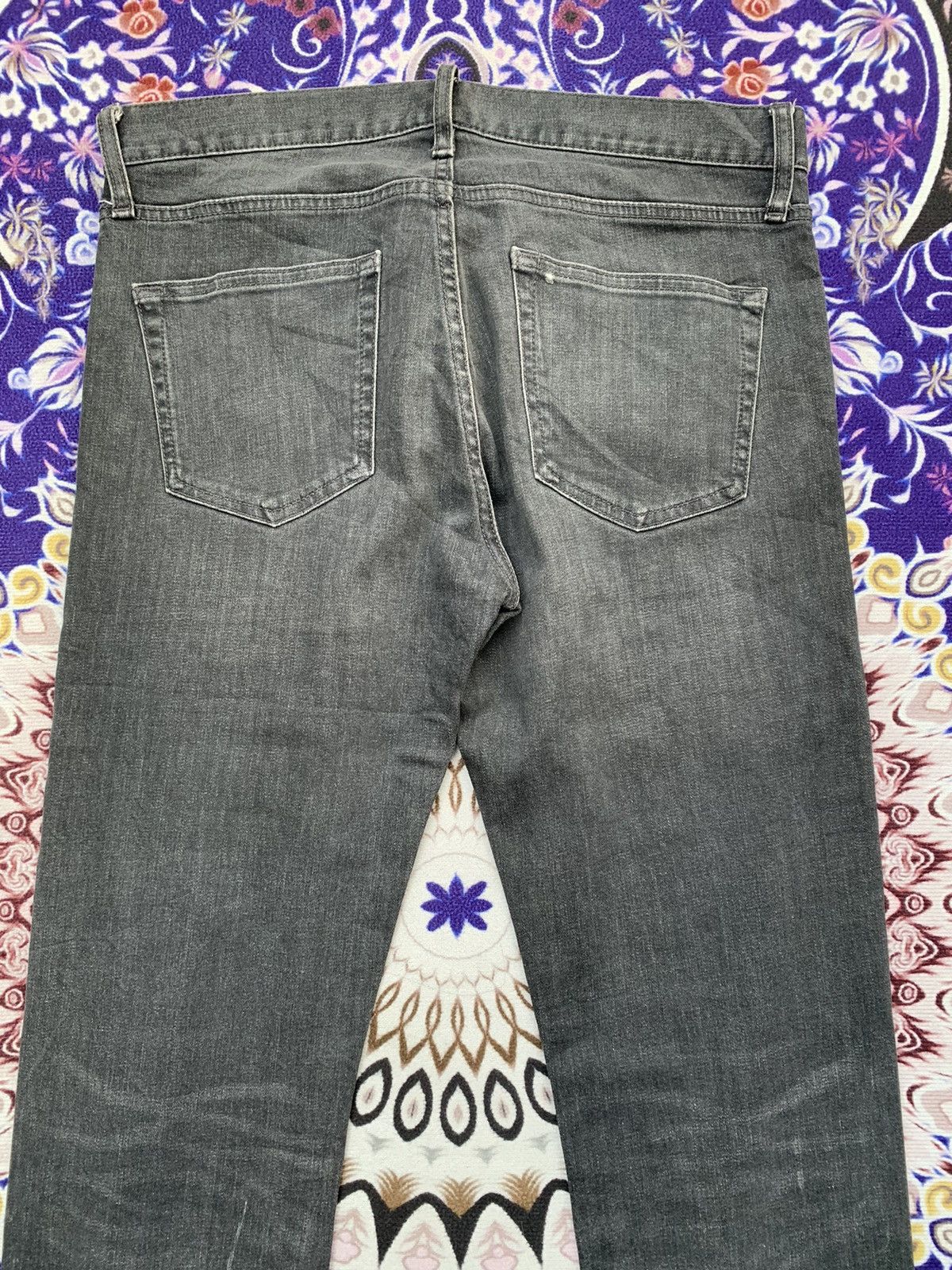 Japanese Brand Uniqlo Faded Wash Denim Size US 35 - 7 Thumbnail