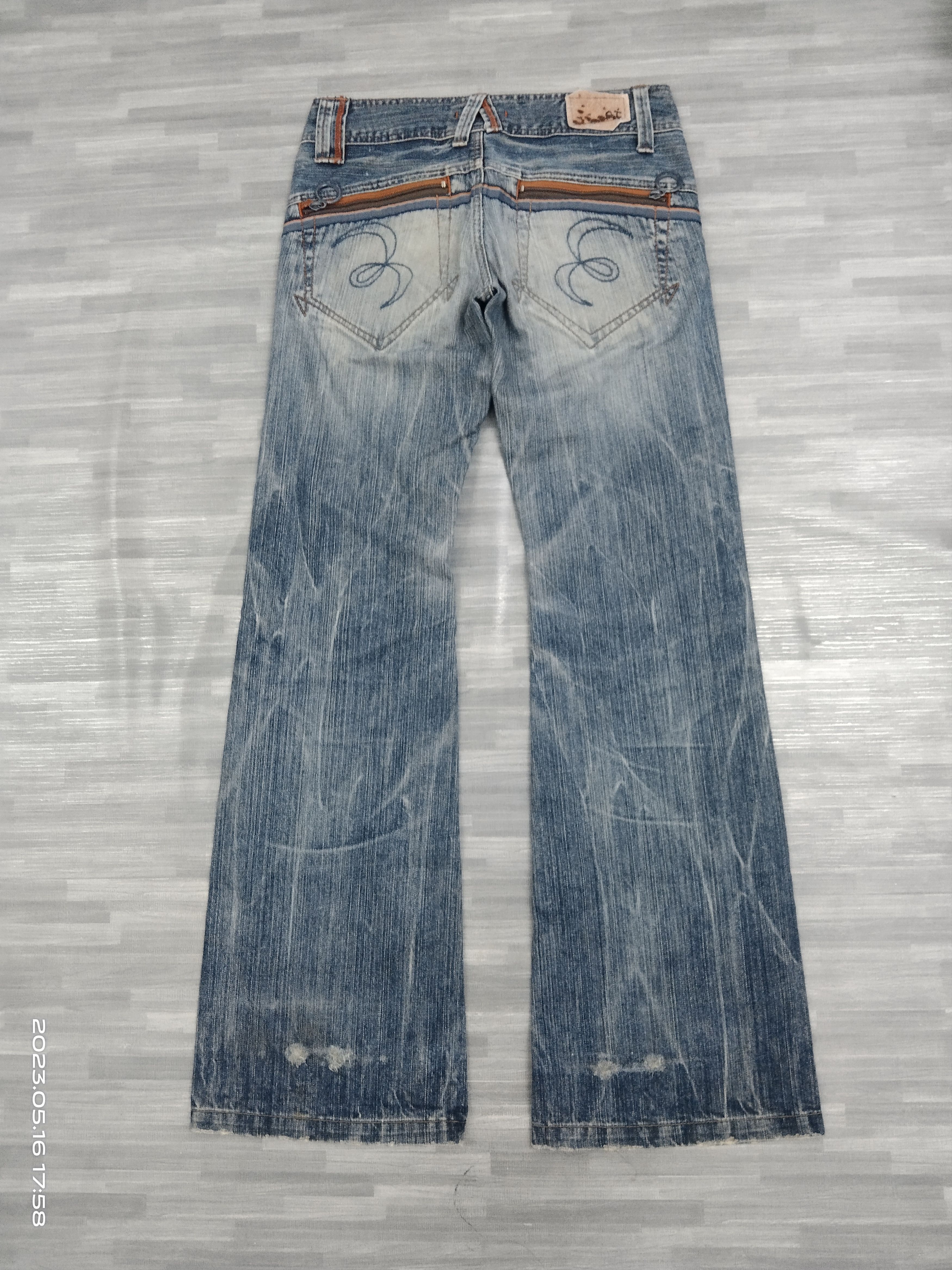 Japanese Brand FLARE DISTRESSED MADE IN NIPPON Size 29" - 3 Thumbnail