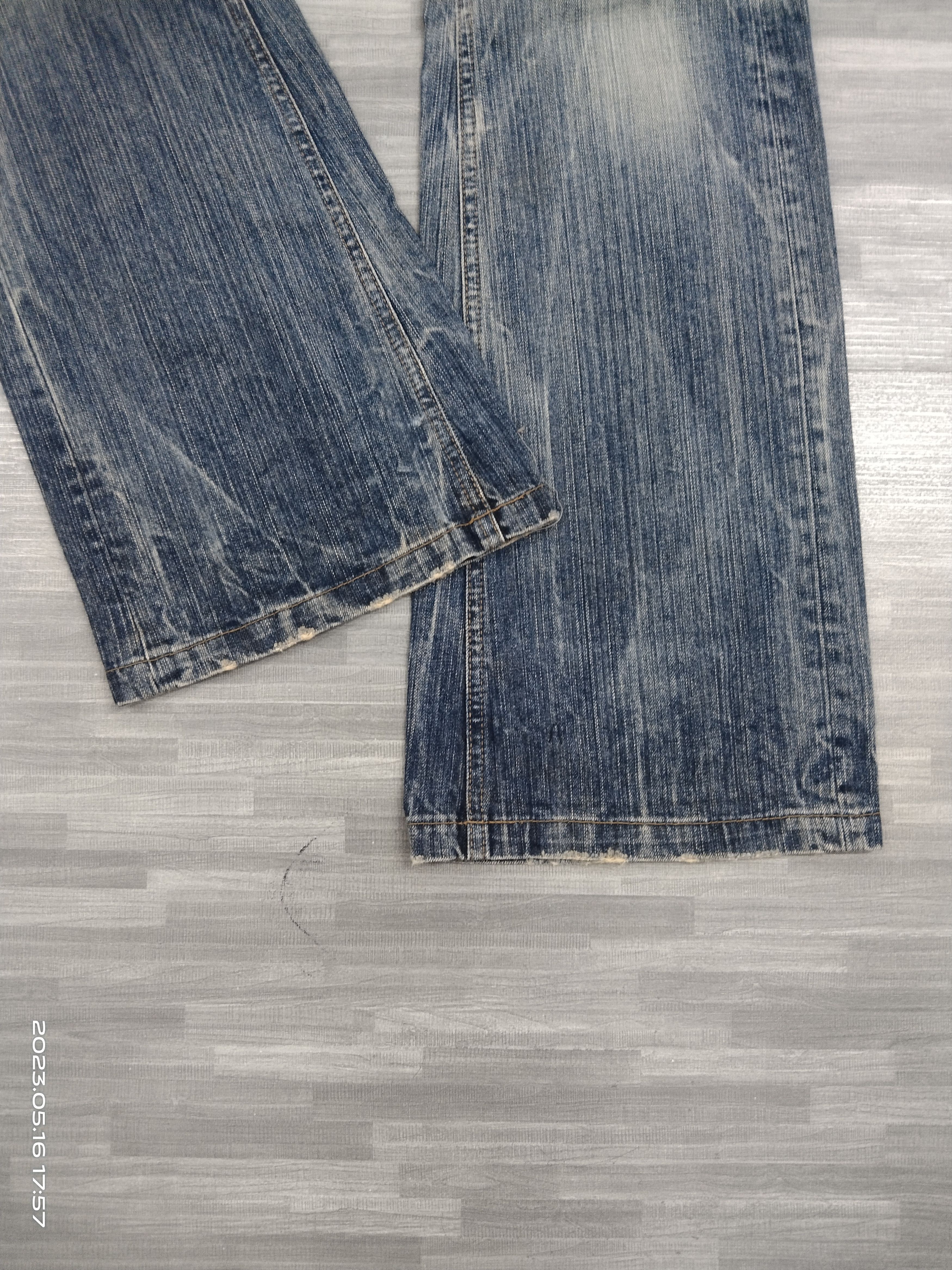 Japanese Brand FLARE DISTRESSED MADE IN NIPPON Size 29" - 6 Thumbnail