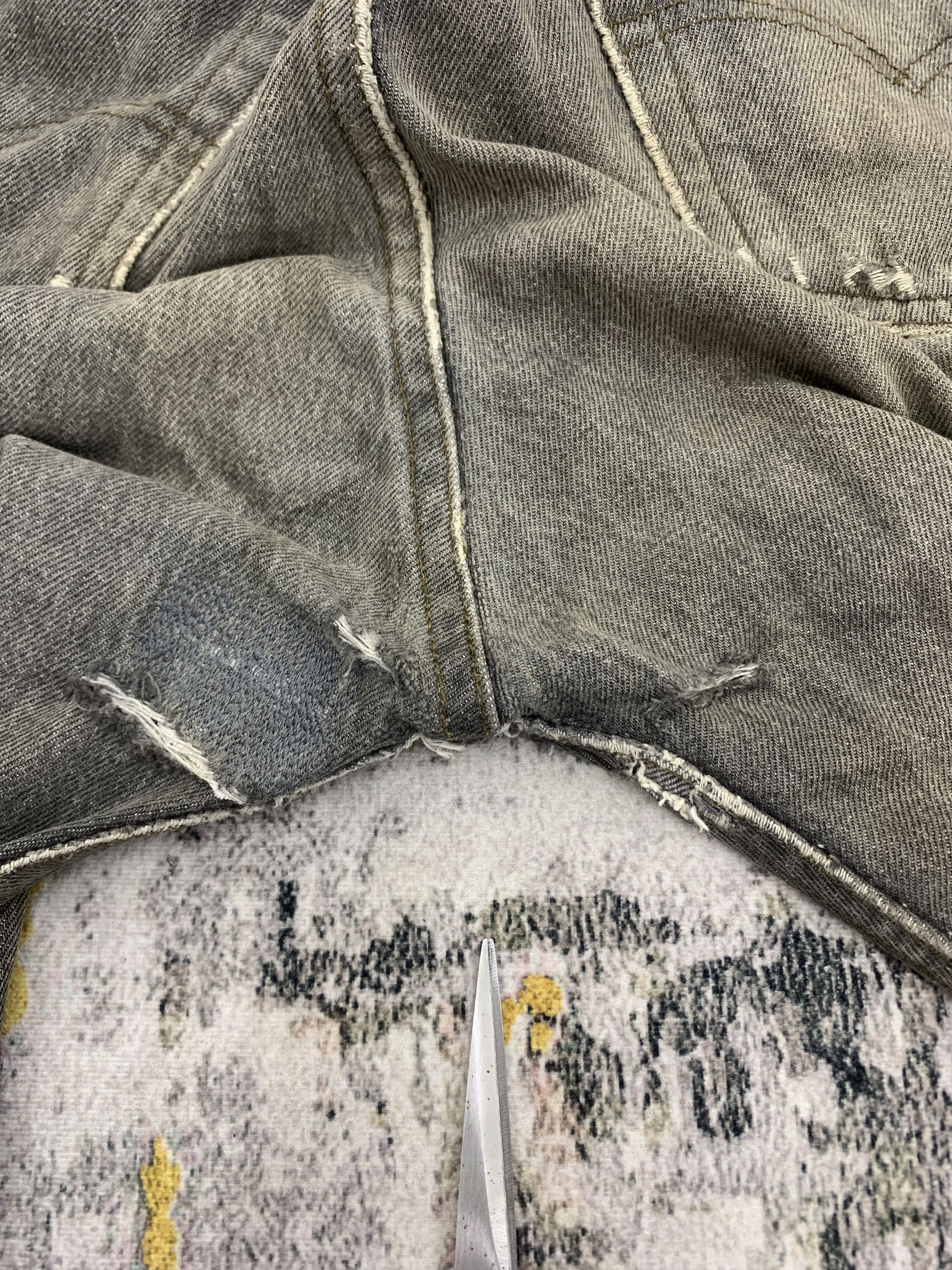 Levi's Vintage Levi's 501 Denim 34x30 Distressed Size US 34 / EU 50 - 10 Thumbnail