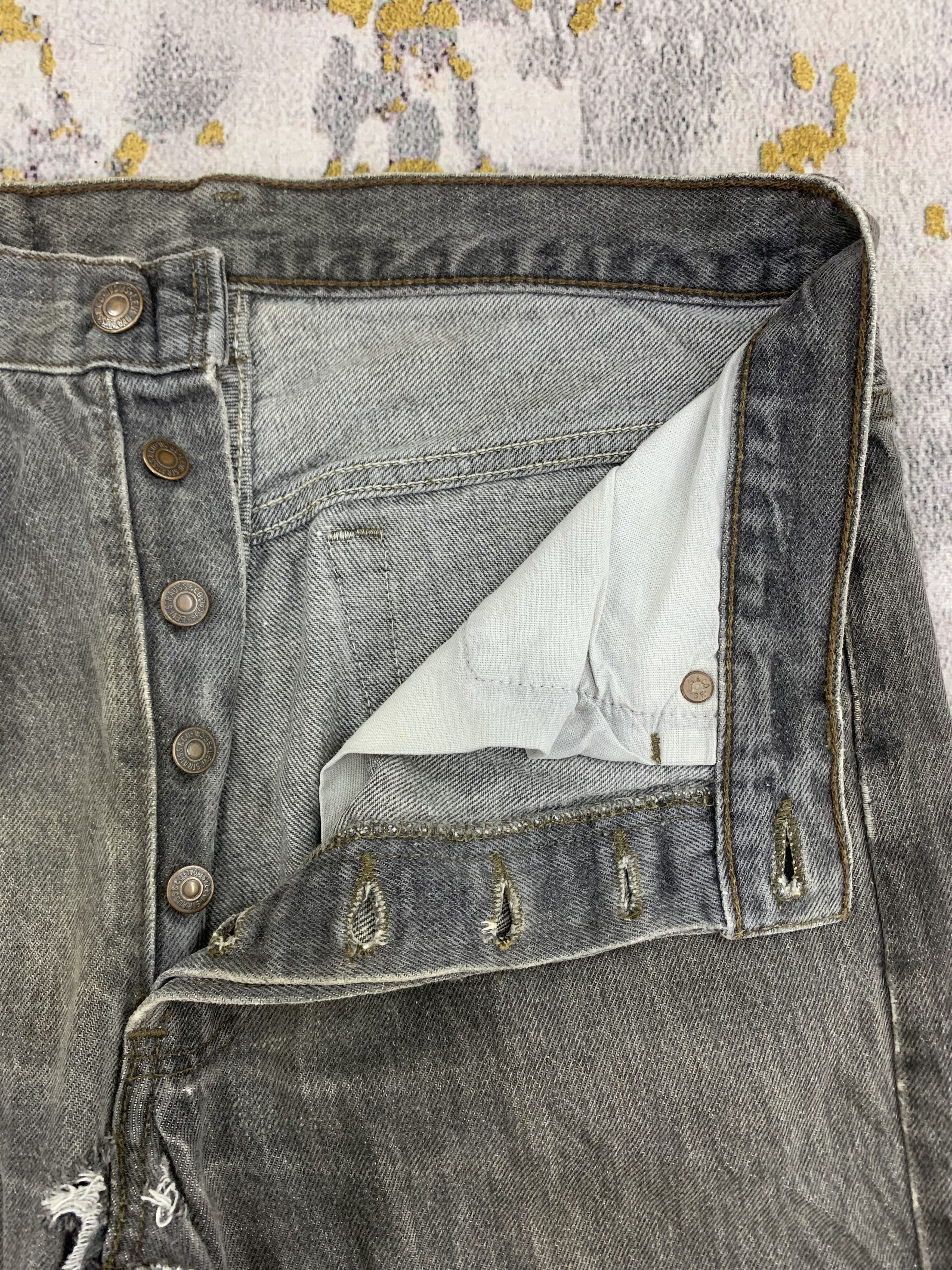 Levi's Vintage Levi's 501 Denim 34x30 Distressed Size US 34 / EU 50 - 3 Thumbnail