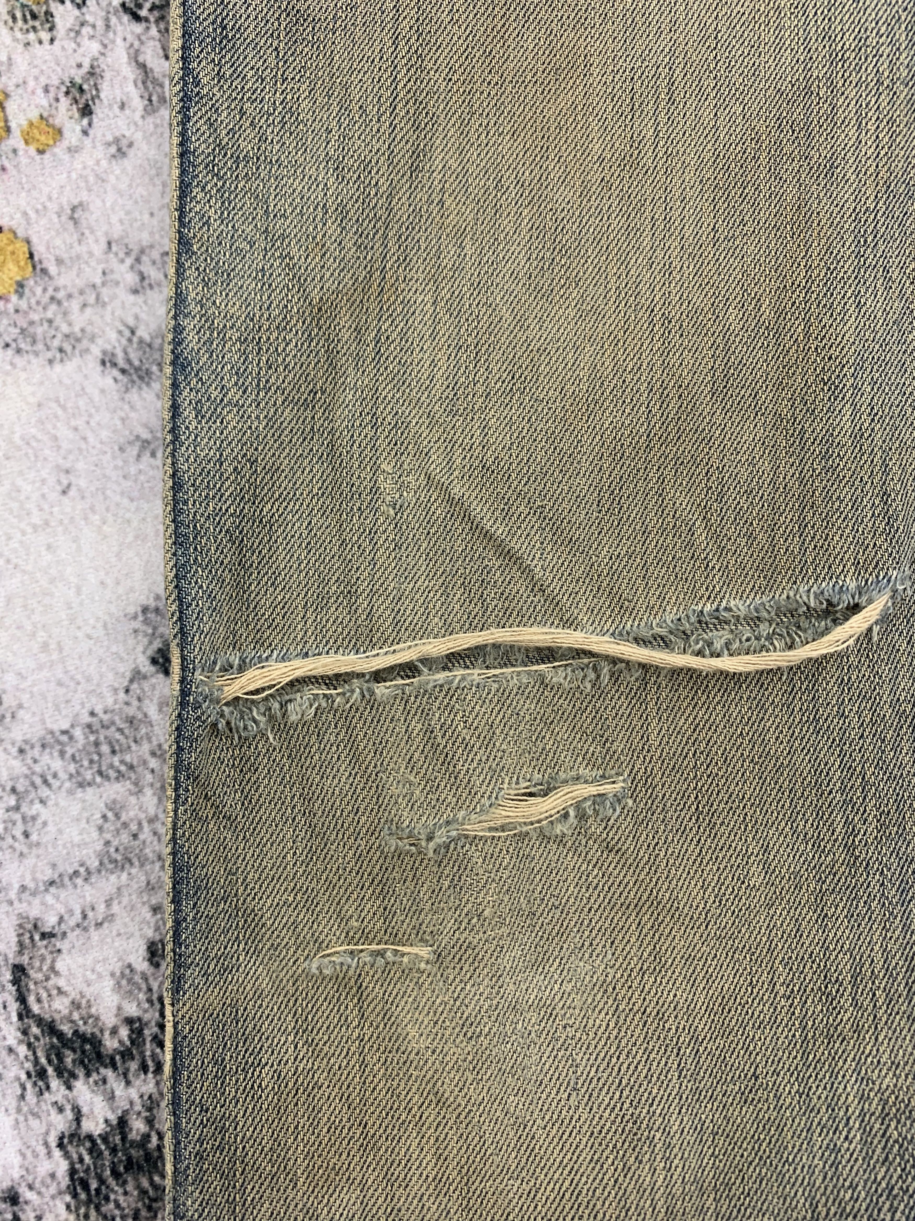 Japanese Brand Vintage Denim 29x33.5 Distressed Faded Dirty Size US 29 - 10 Thumbnail