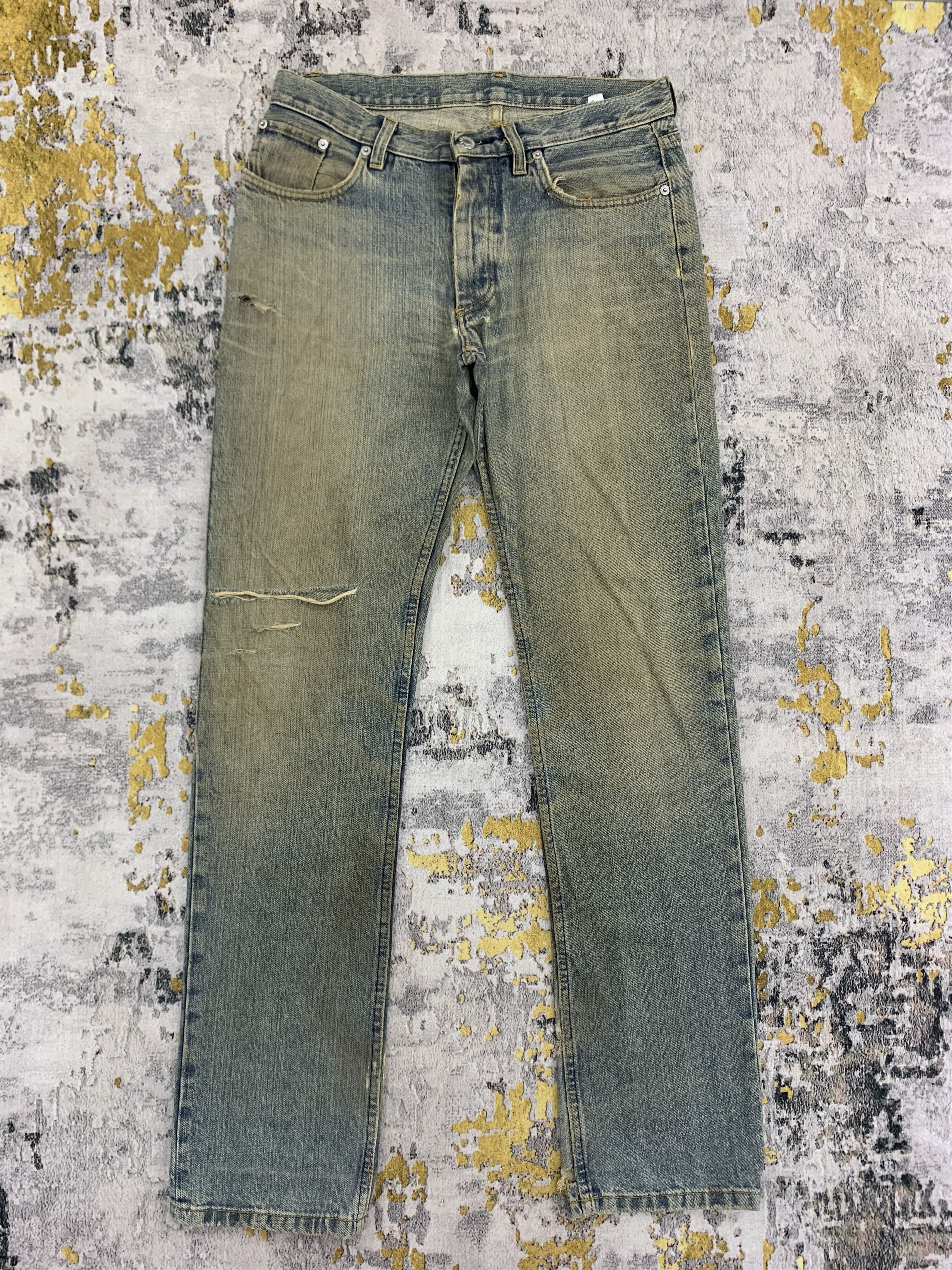 Japanese Brand Vintage Denim 29x33.5 Distressed Faded Dirty Size US 29 - 1 Thumbnail