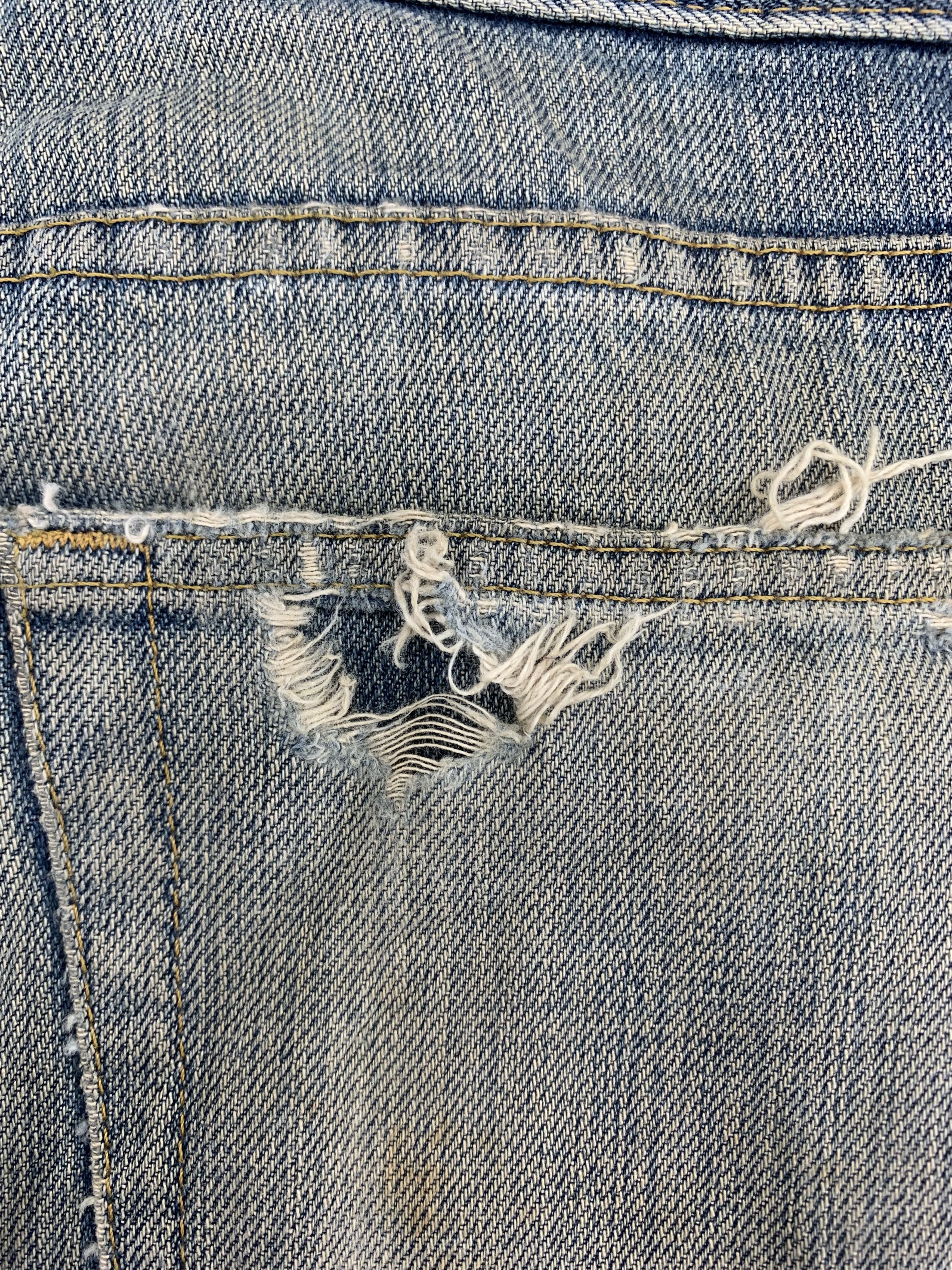 Japanese Brand Vintage Denim 29x33.5 Distressed Faded Dirty Size US 29 - 7 Thumbnail