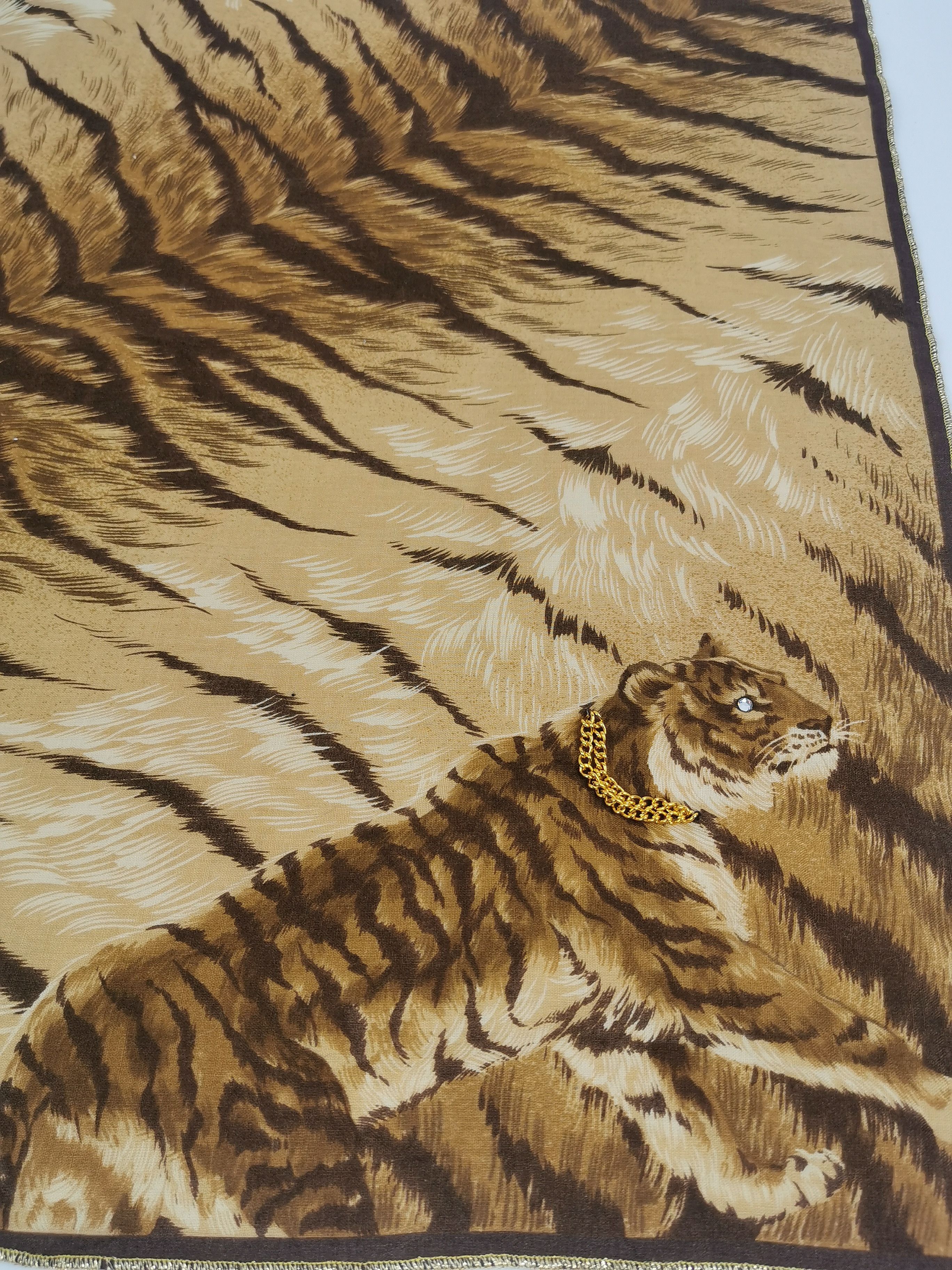 Japanese Brand Japanese brand tiger handkerchief bandana neckerchief Size ONE SIZE - 5 Thumbnail