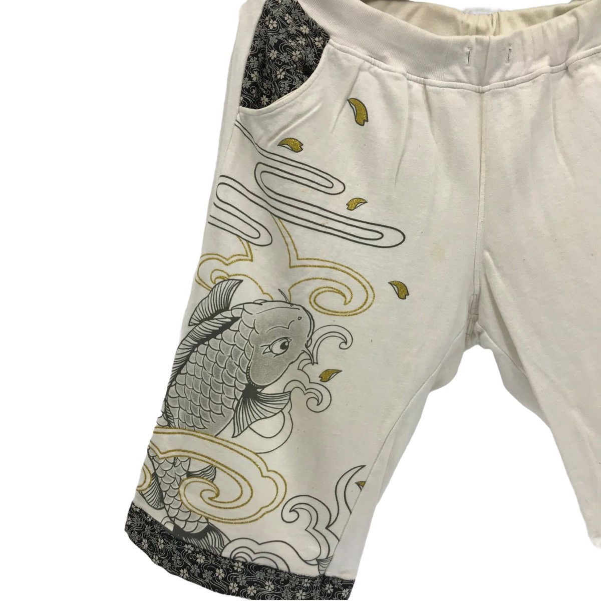 Japanese Brand Vintage Sukajan Shorts Pants Biglogo Koi Fish Dragon Size US 33 - 3 Thumbnail