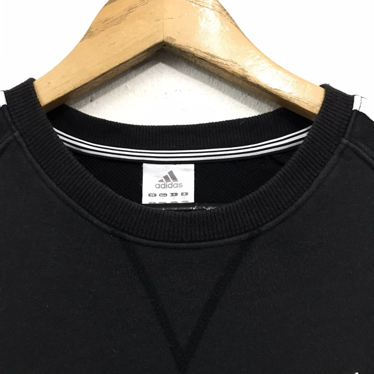 Adidas × Vintage Vintage Adidas Sweatshirt Adidas Three Stripes Adidas Size US M / EU 48-50 / 2 - 5 Thumbnail