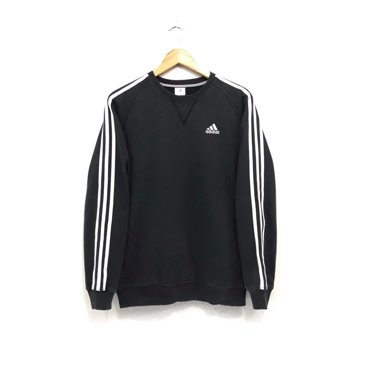 Adidas × Vintage Vintage Adidas Sweatshirt Adidas Three Stripes Adidas Size US M / EU 48-50 / 2 - 1 Thumbnail