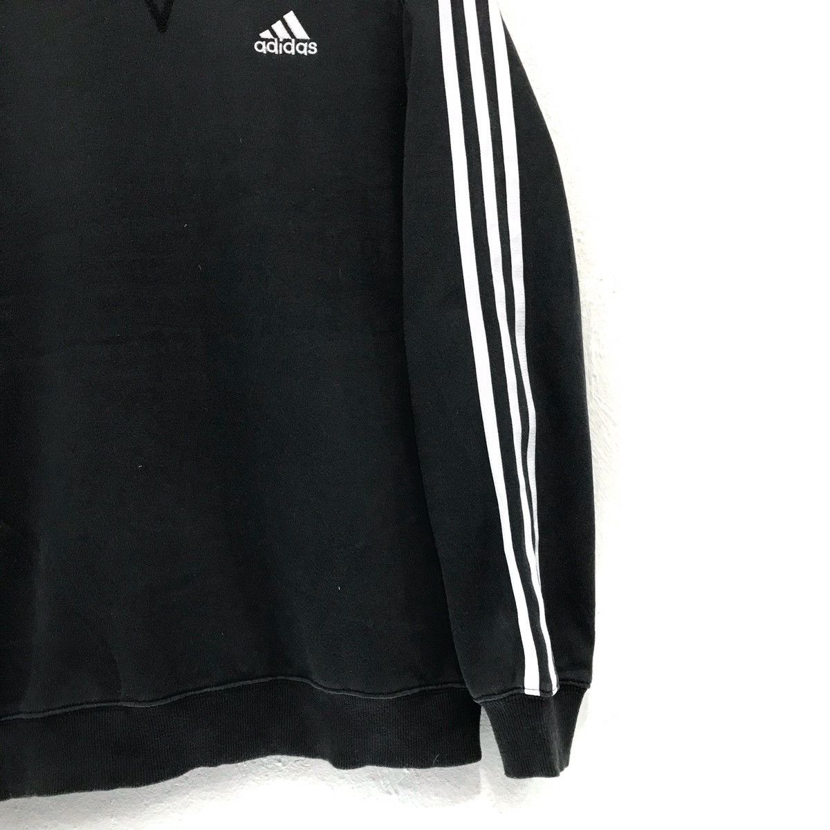 Adidas × Vintage Vintage Adidas Sweatshirt Adidas Three Stripes Adidas Size US M / EU 48-50 / 2 - 4 Thumbnail