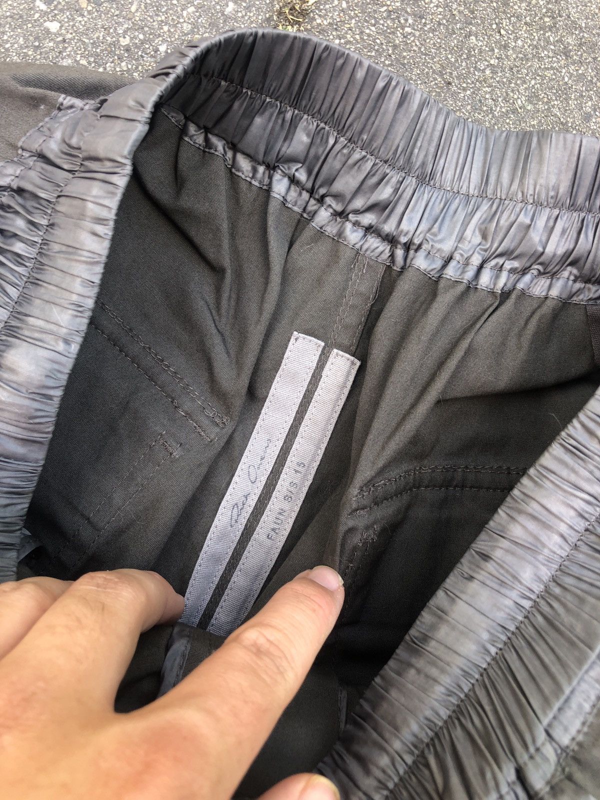 Rick Owens Rick Owens mainline ss15 faun runway 2 layer flap pod shorts Size US 40 / EU 56 - 5 Thumbnail