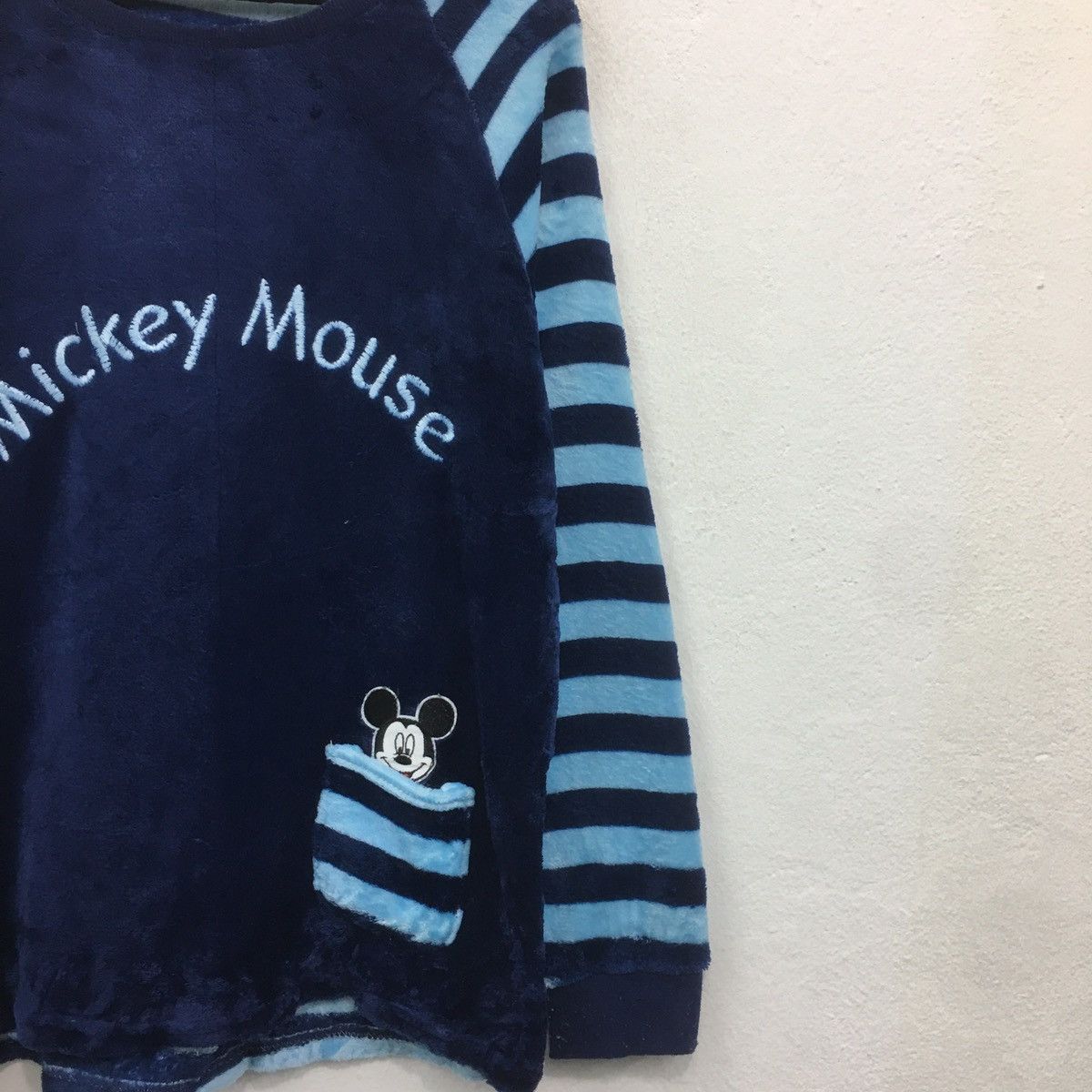 Cartoon Network × Disney × Mickey Mouse Mickey Mouse Sweatshirt Crewneck Logo Mickey Stripes Design Size US M / EU 48-50 / 2 - 5 Thumbnail