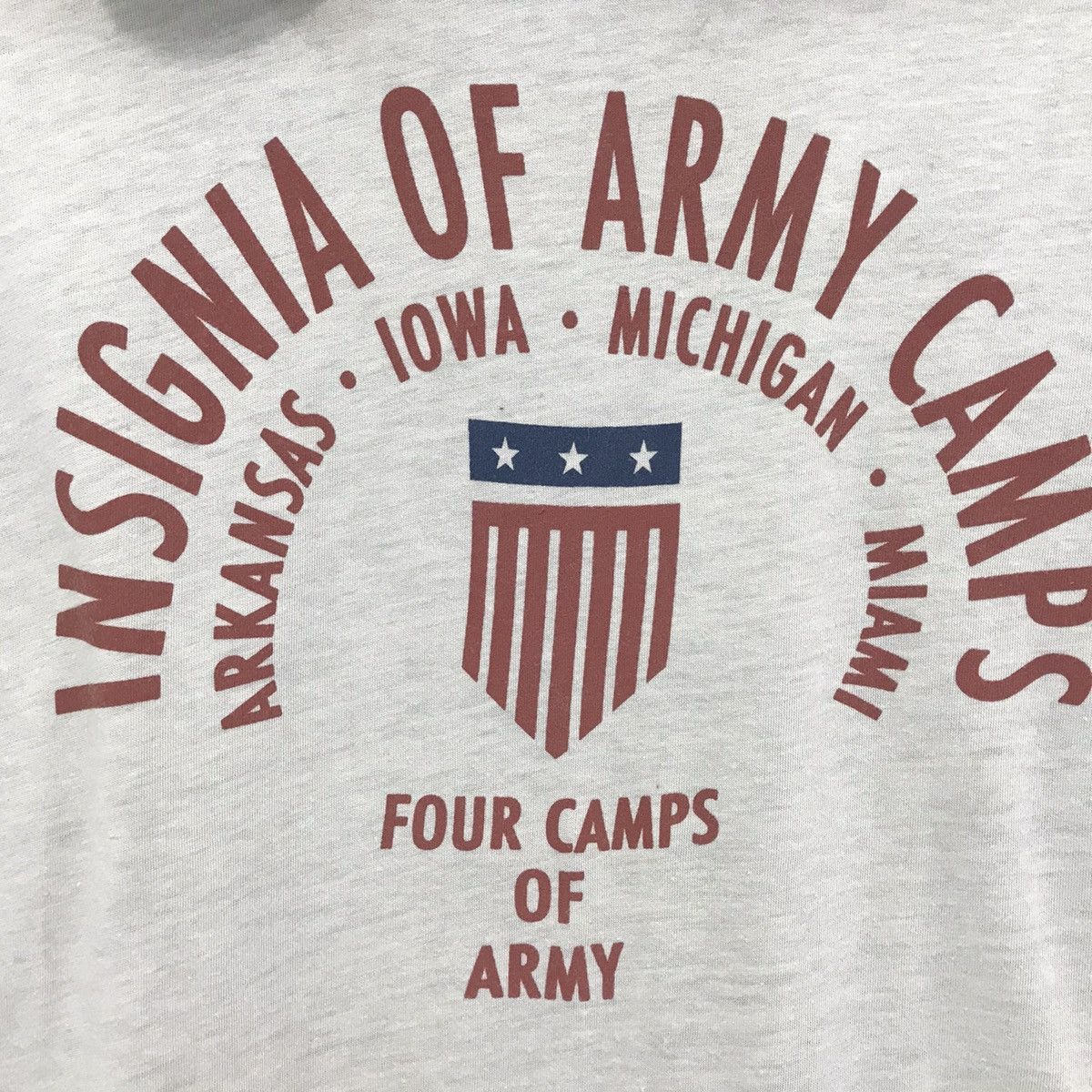 Vintage Vintage Reversible Hoodie Insignia Of Army Camps Size US M / EU 48-50 / 2 - 6 Thumbnail