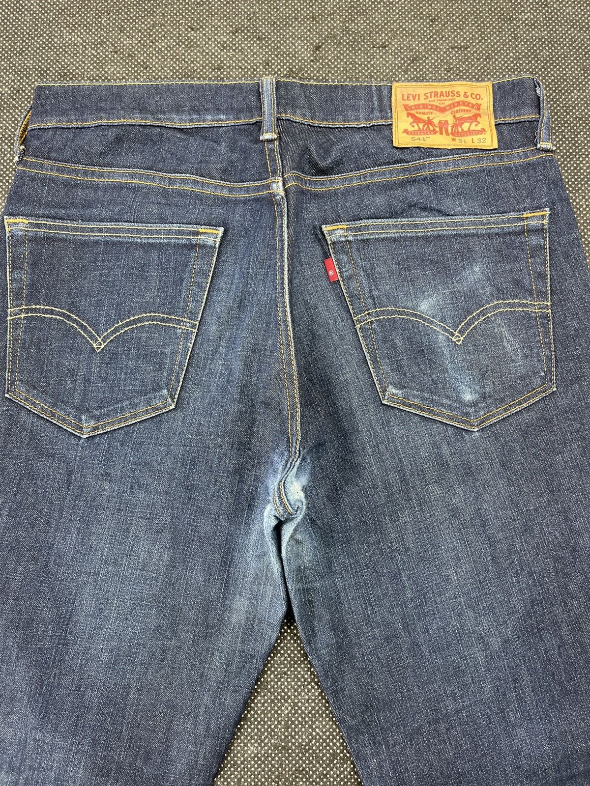 Levi's Vintage Levis 541 Blue Wash Jeans - J605 Size US 33 - 4 Thumbnail
