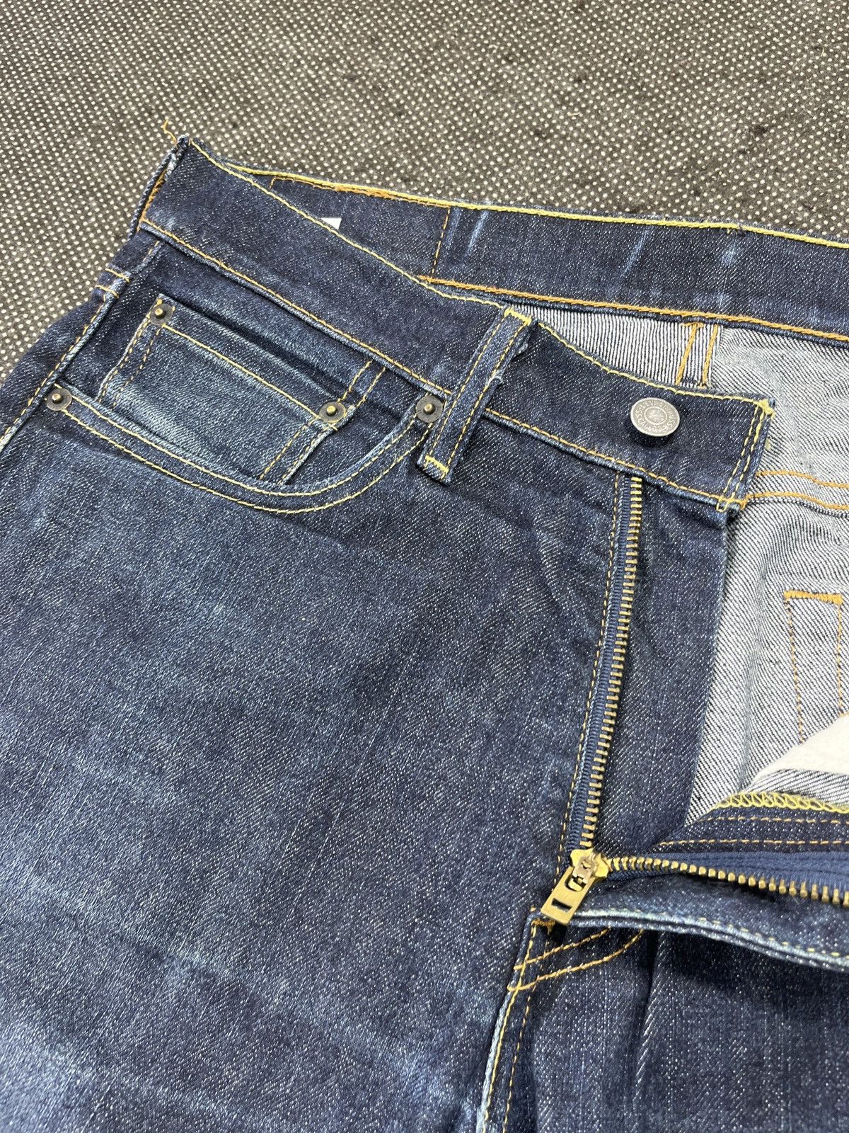 Levi's Vintage Levis 541 Blue Wash Jeans - J605 Size US 33 - 6 Thumbnail