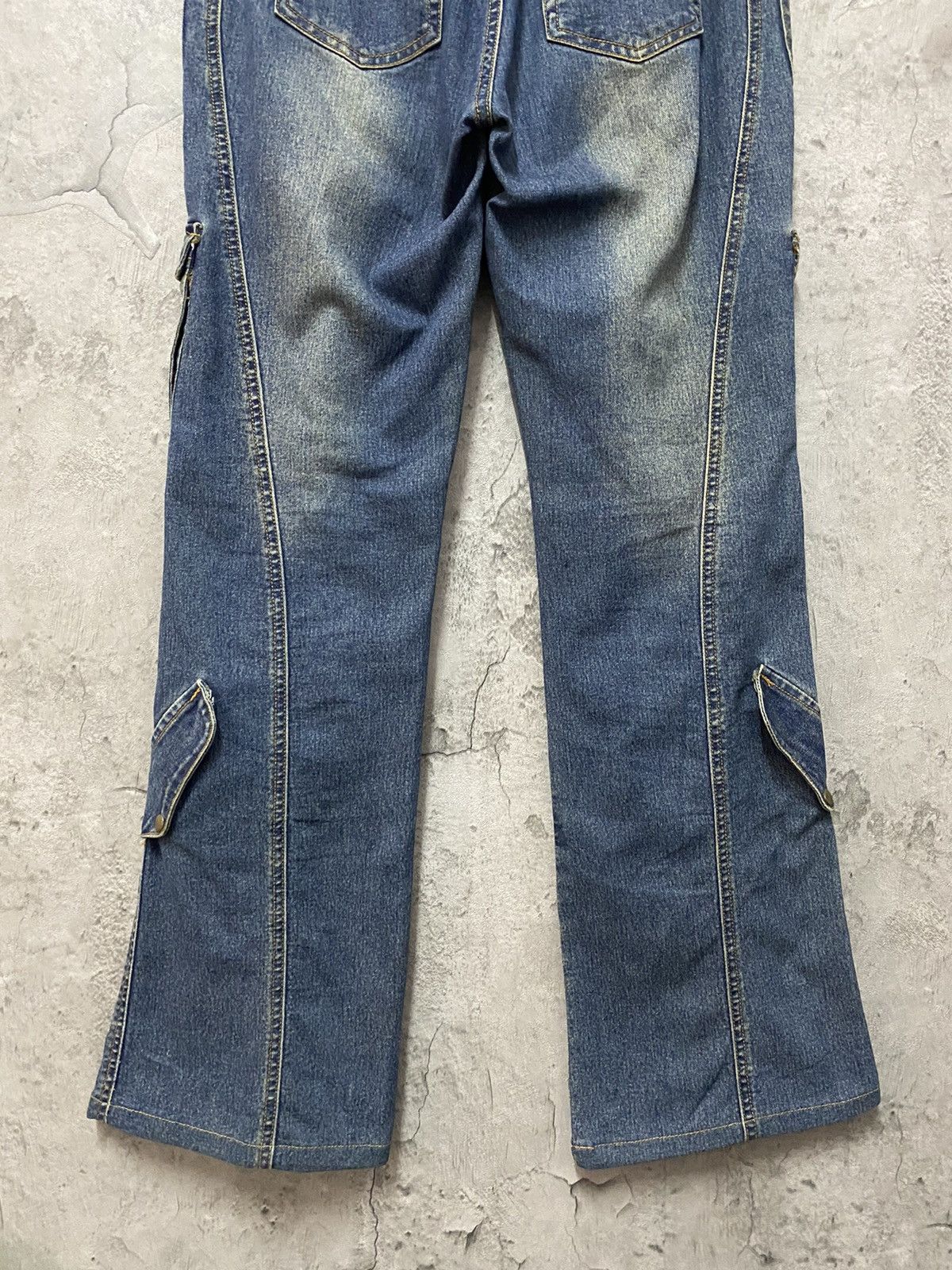 Designer × Japanese Brand Modernistic Japan Multi Pocket Flared Cargo Denim Vintage Size US 29 - 11 Thumbnail