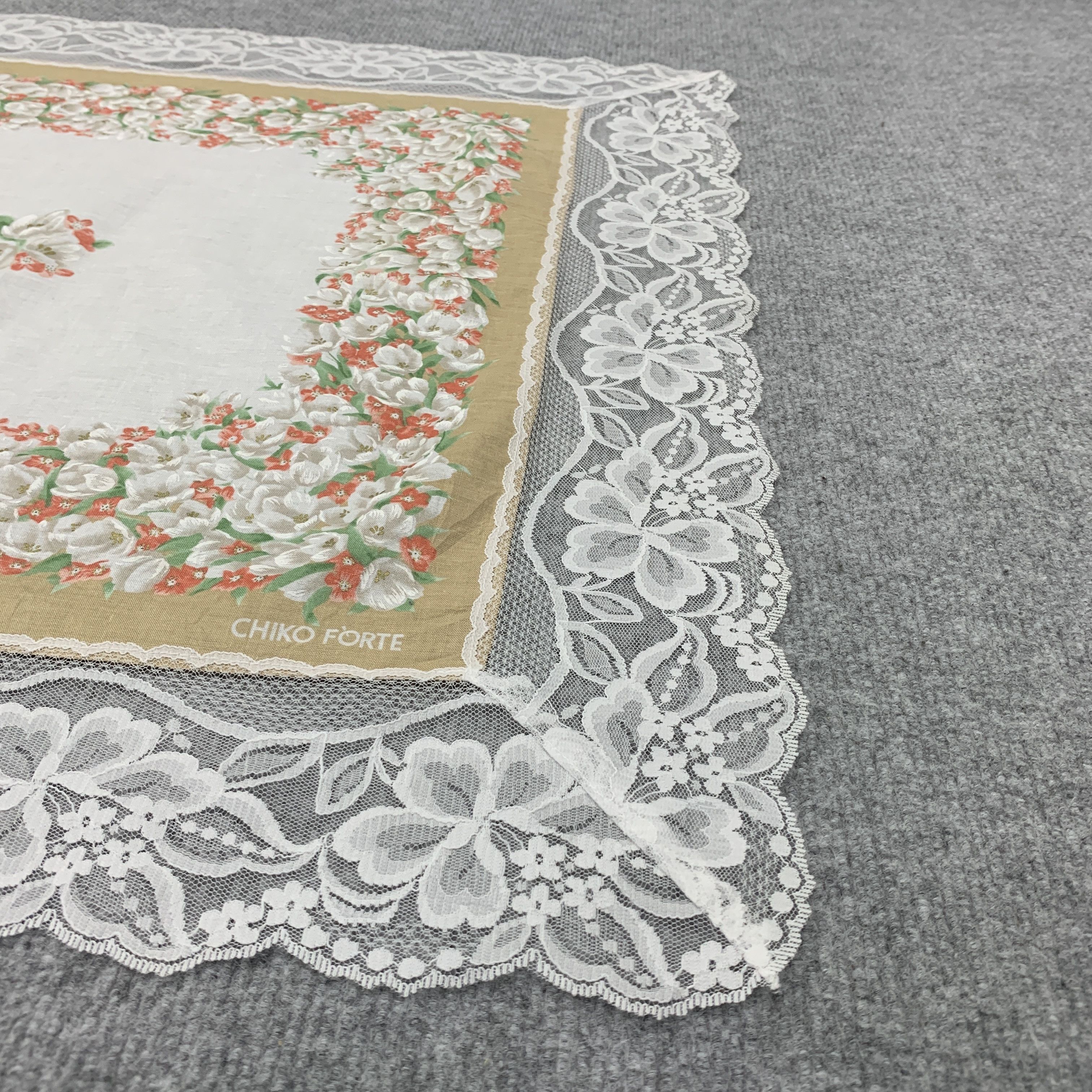 Vintage Chiko Forte Flowers Lace Handkerchief - HKA822