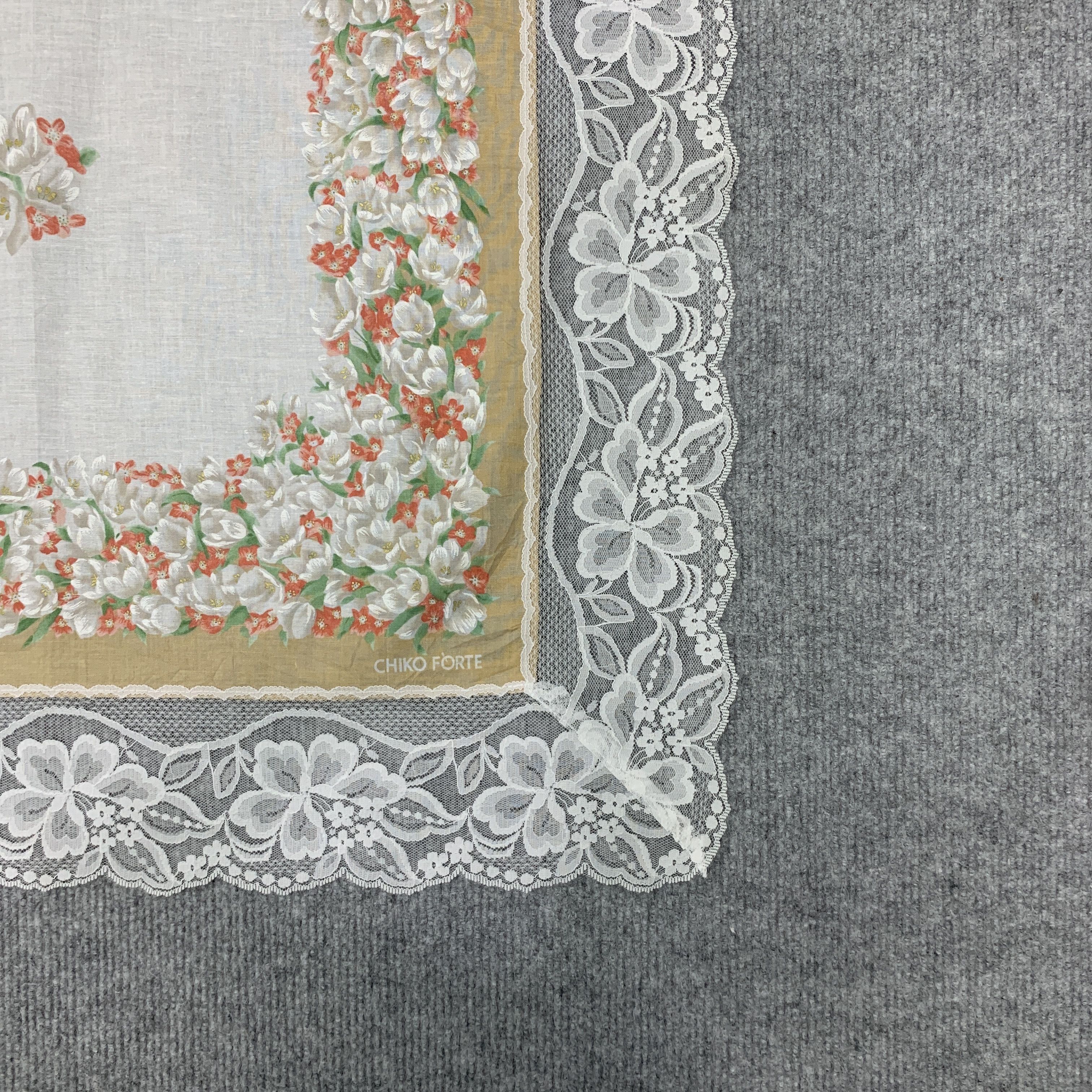 Vintage Chiko Forte Flowers Lace Handkerchief - HKA822