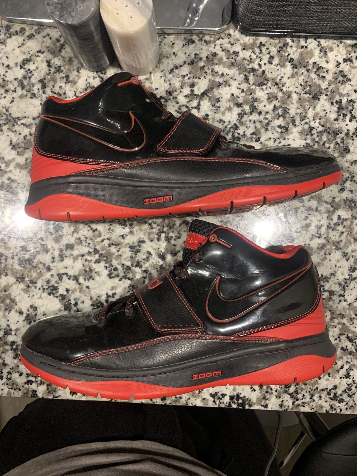 Nike KD 2 “Bred” | Grailed