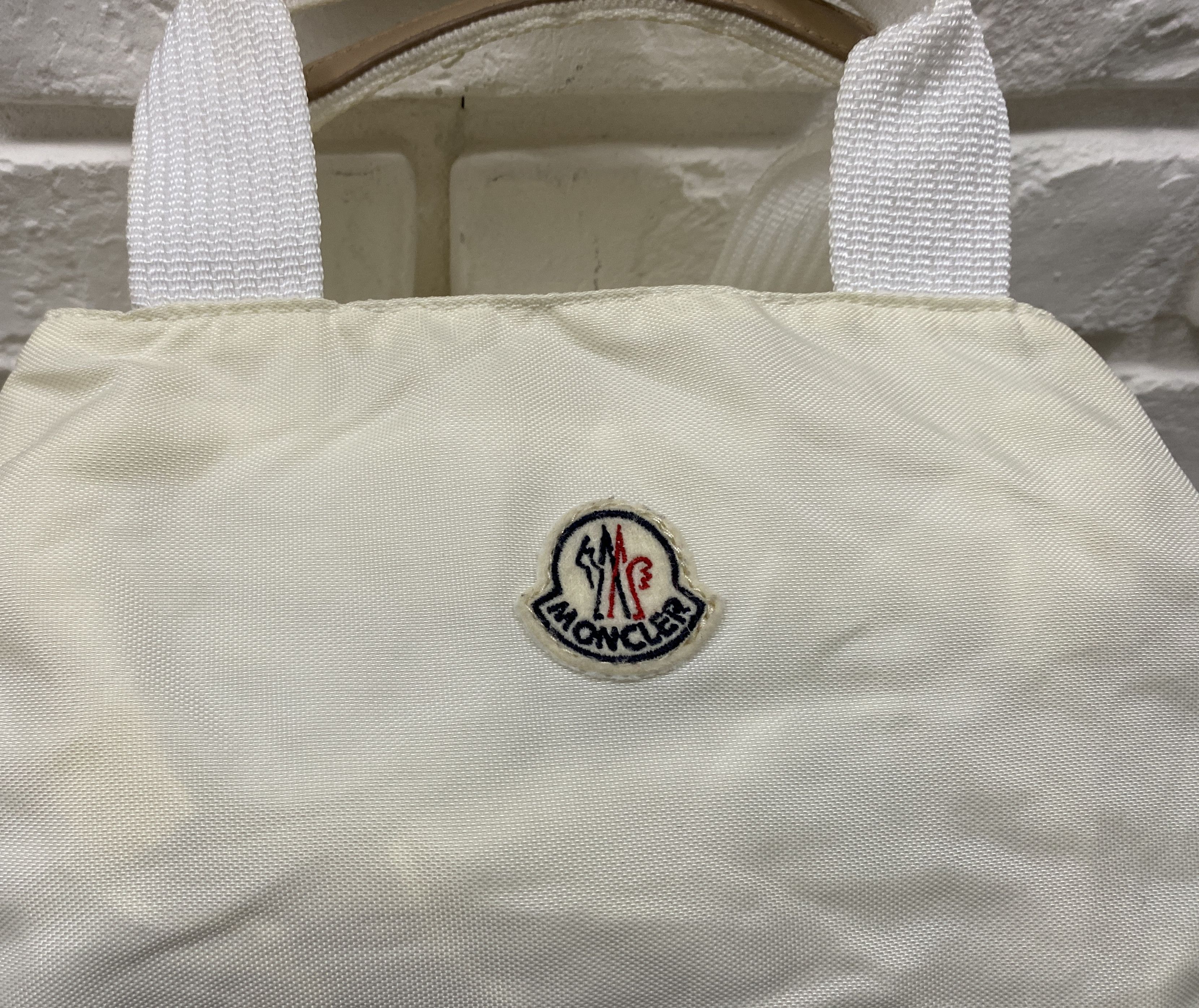 Moncler Vintage Women's Moncler Mini Bag Handbag Nylon White Size ONE SIZE - 3 Thumbnail