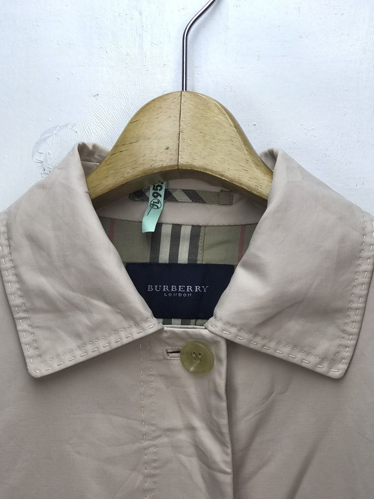 Burberry Burberry Rare Design Coat Size US M / EU 48-50 / 2 - 3 Thumbnail