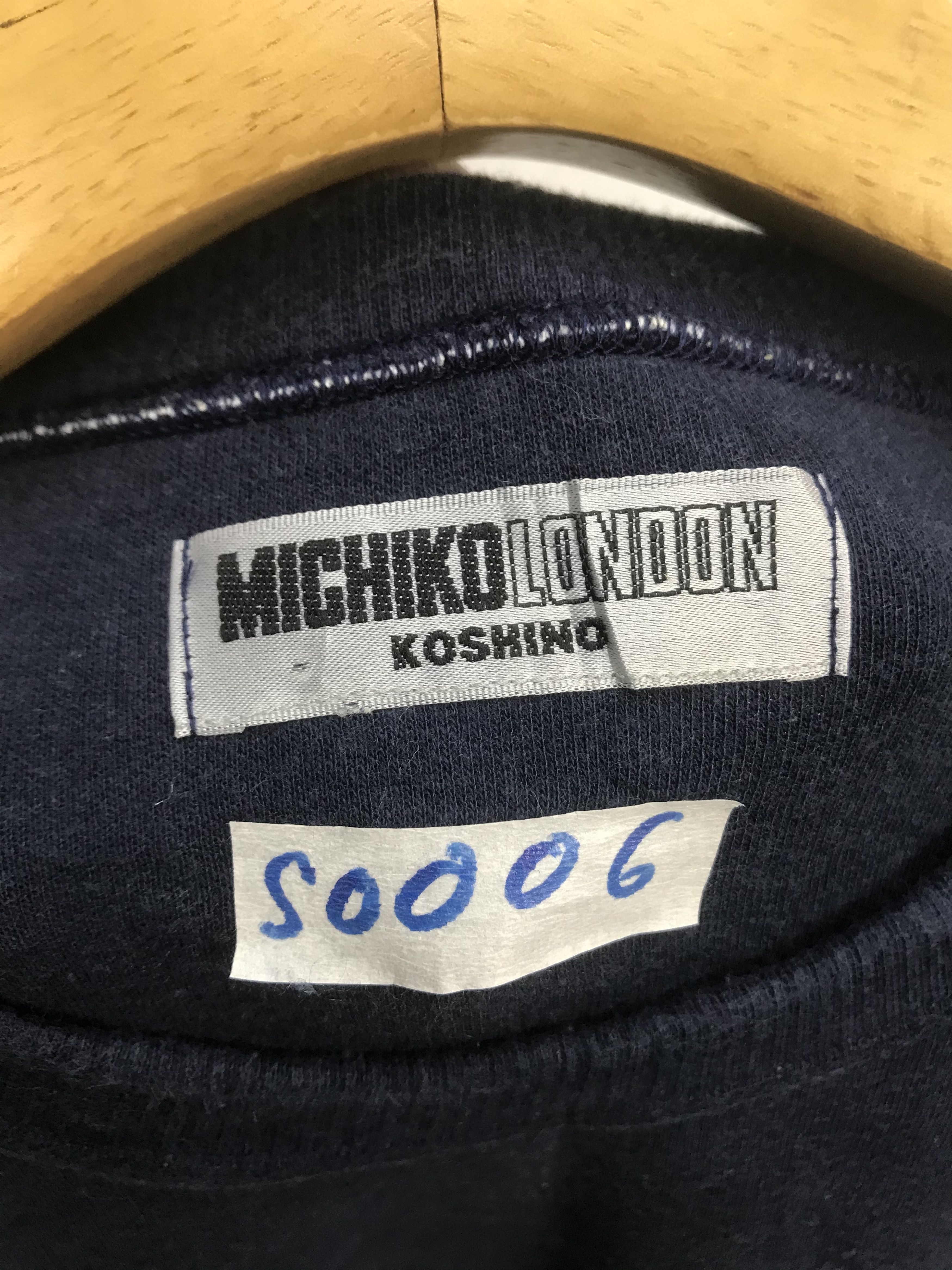 Michiko Koshino London VINTAGE MICHIKO LONDON SPELLOUT BIGLOGO Size US L / EU 52-54 / 3 - 6 Thumbnail