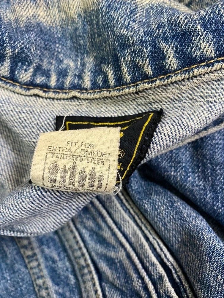 Japanese Brand LEE RIDER DISTRESSED DENIM FADDED VINTAGE JACKET Size US S / EU 44-46 / 1 - 11 Thumbnail