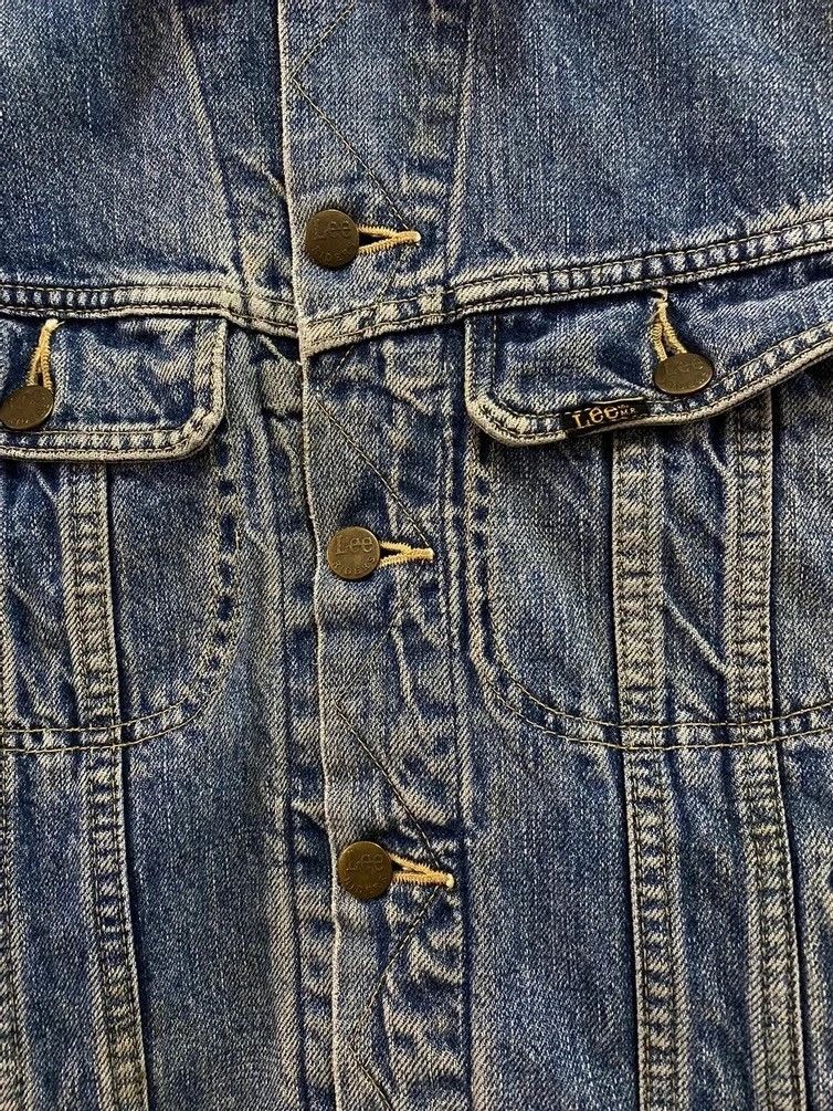 Japanese Brand LEE RIDER DISTRESSED DENIM FADDED VINTAGE JACKET Size US S / EU 44-46 / 1 - 9 Thumbnail
