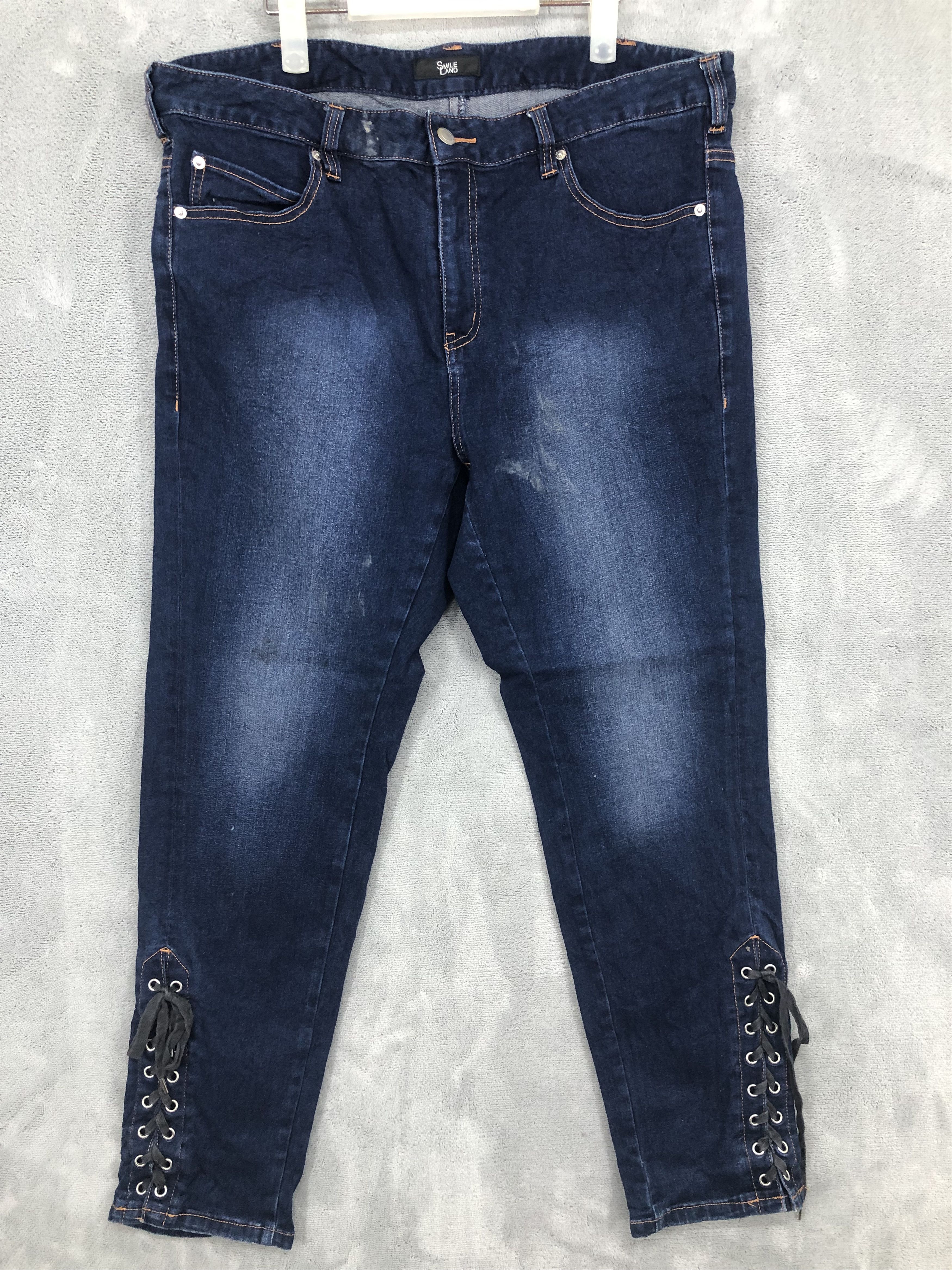 image of Smile Land High Blue Women Denim Jeans (Size 38)