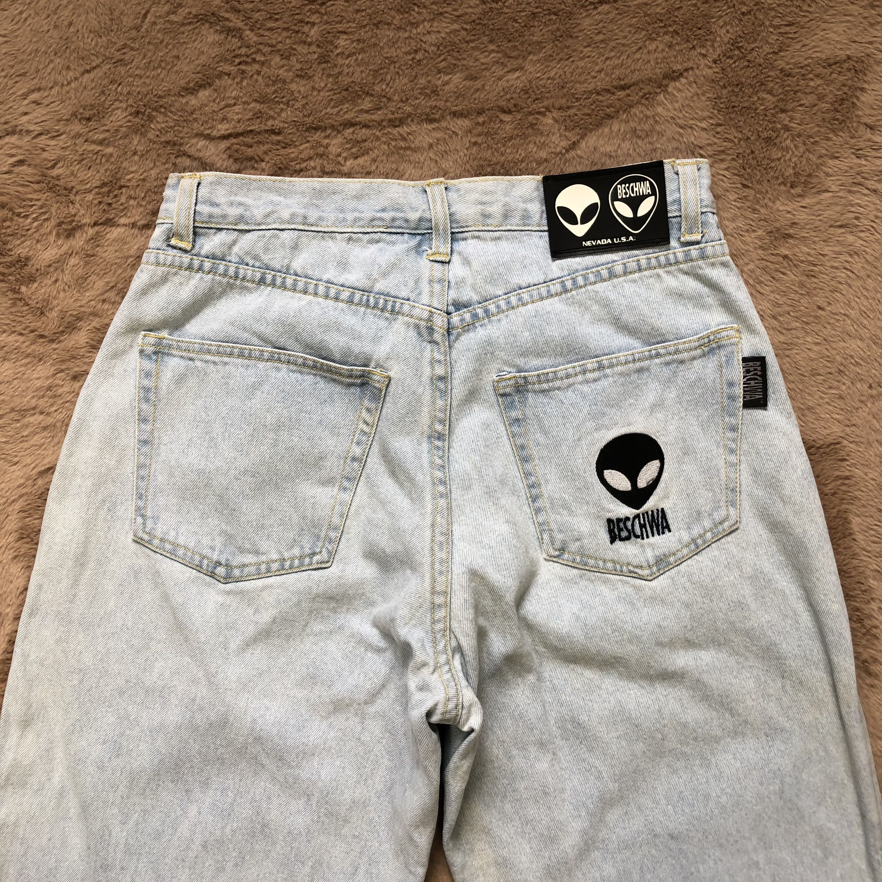 Alien Workshop BESCHWA NEVADA USA LIGHT WASH JEANS #6616-76 Size 27" / US 4 / IT 40 - 13 Thumbnail