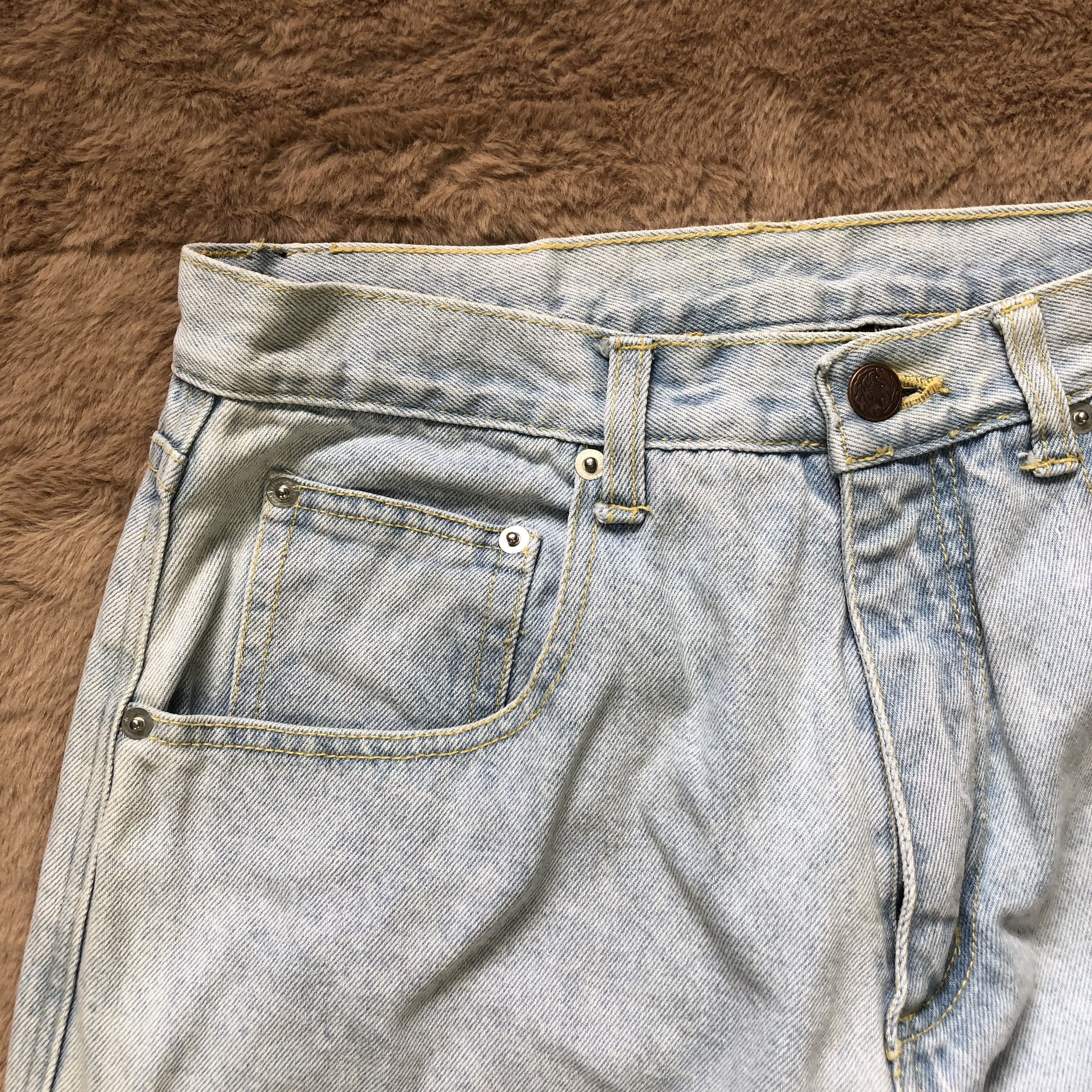 Alien Workshop BESCHWA NEVADA USA LIGHT WASH JEANS #6616-76 Size 27" / US 4 / IT 40 - 3 Thumbnail