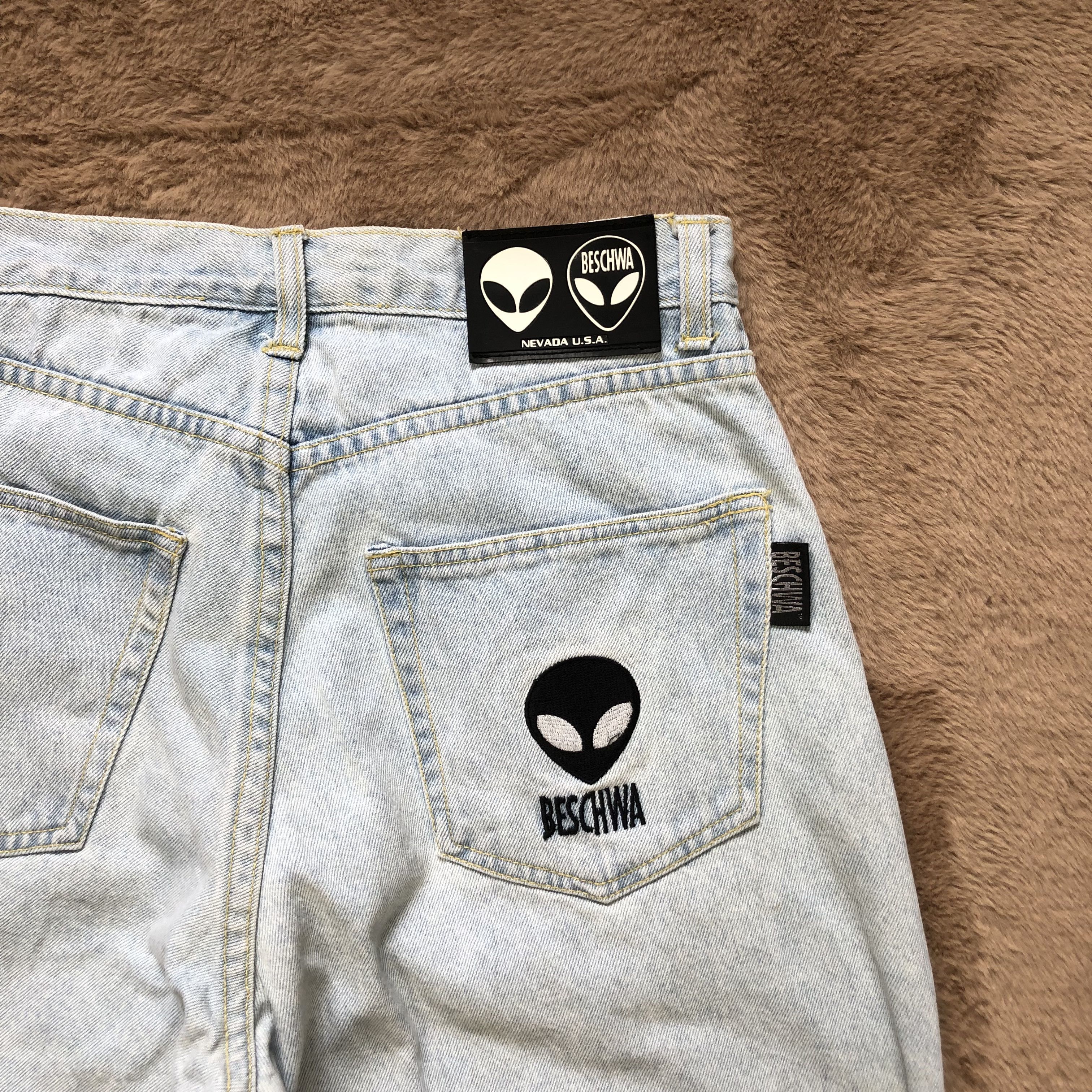 Alien Workshop BESCHWA NEVADA USA LIGHT WASH JEANS #6616-76 Size 27" / US 4 / IT 40 - 14 Thumbnail