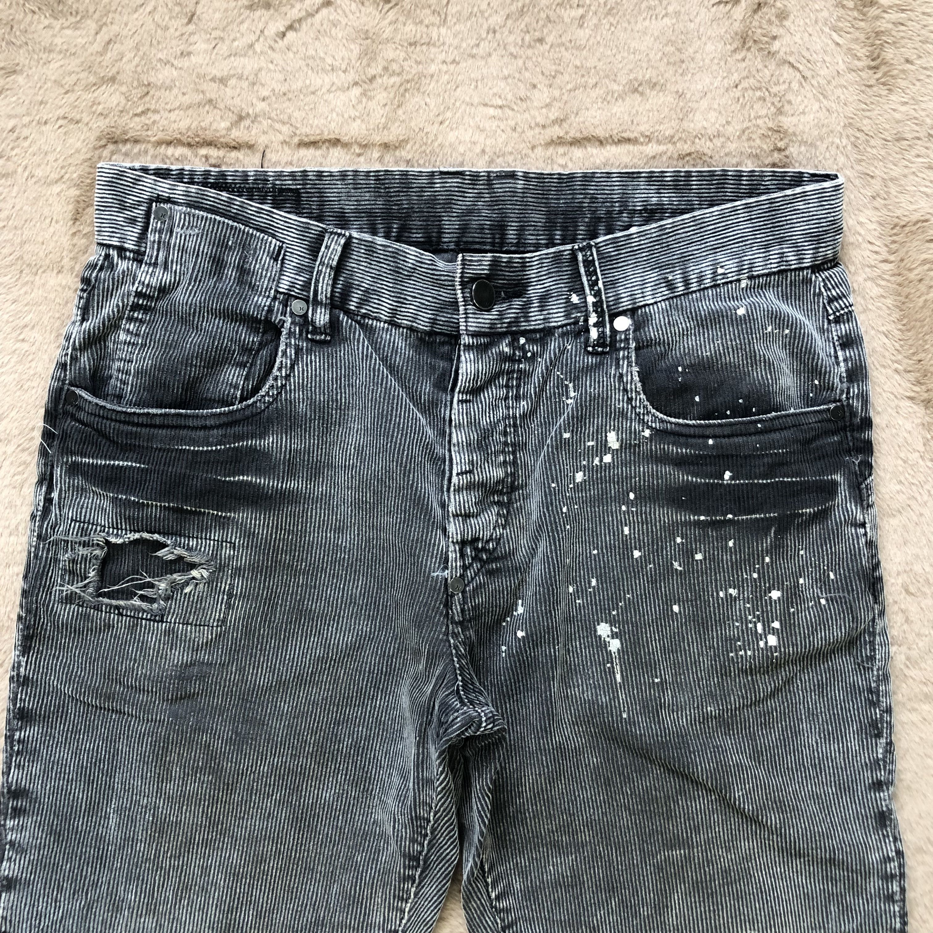 Hurley TRASHED HURLEY SHORTS CORDUROY #6619-76 Size US 32 / EU 48 - 2 Thumbnail