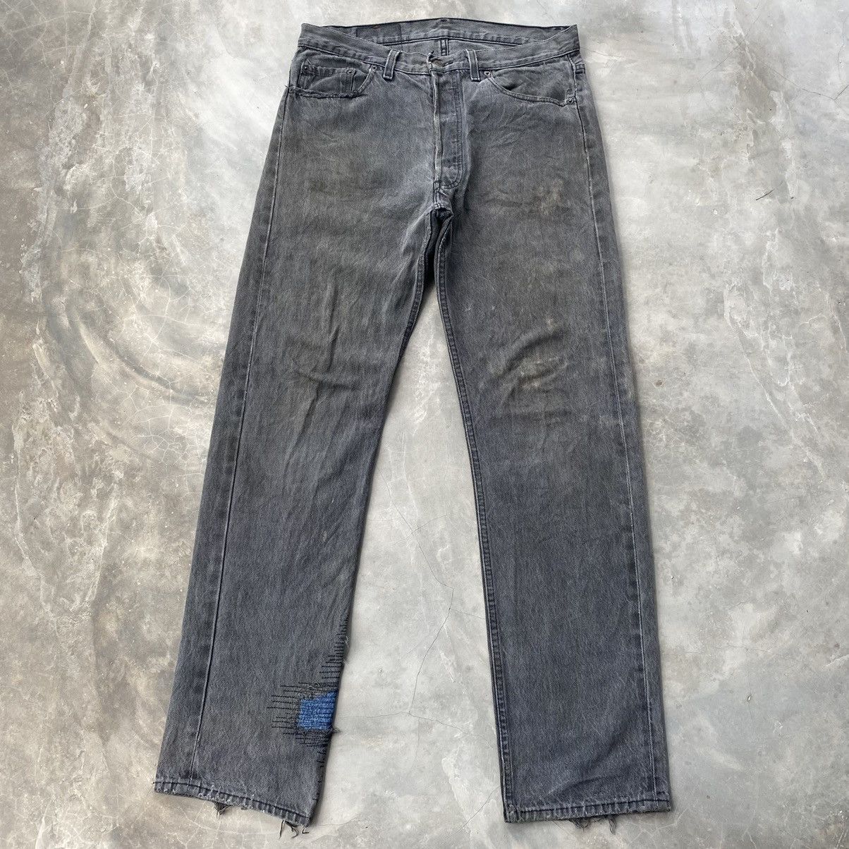 Levi's × Vintage Vintage 90s Levis 501 faded black distressed denim Size US 34 / EU 50 - 9 Thumbnail