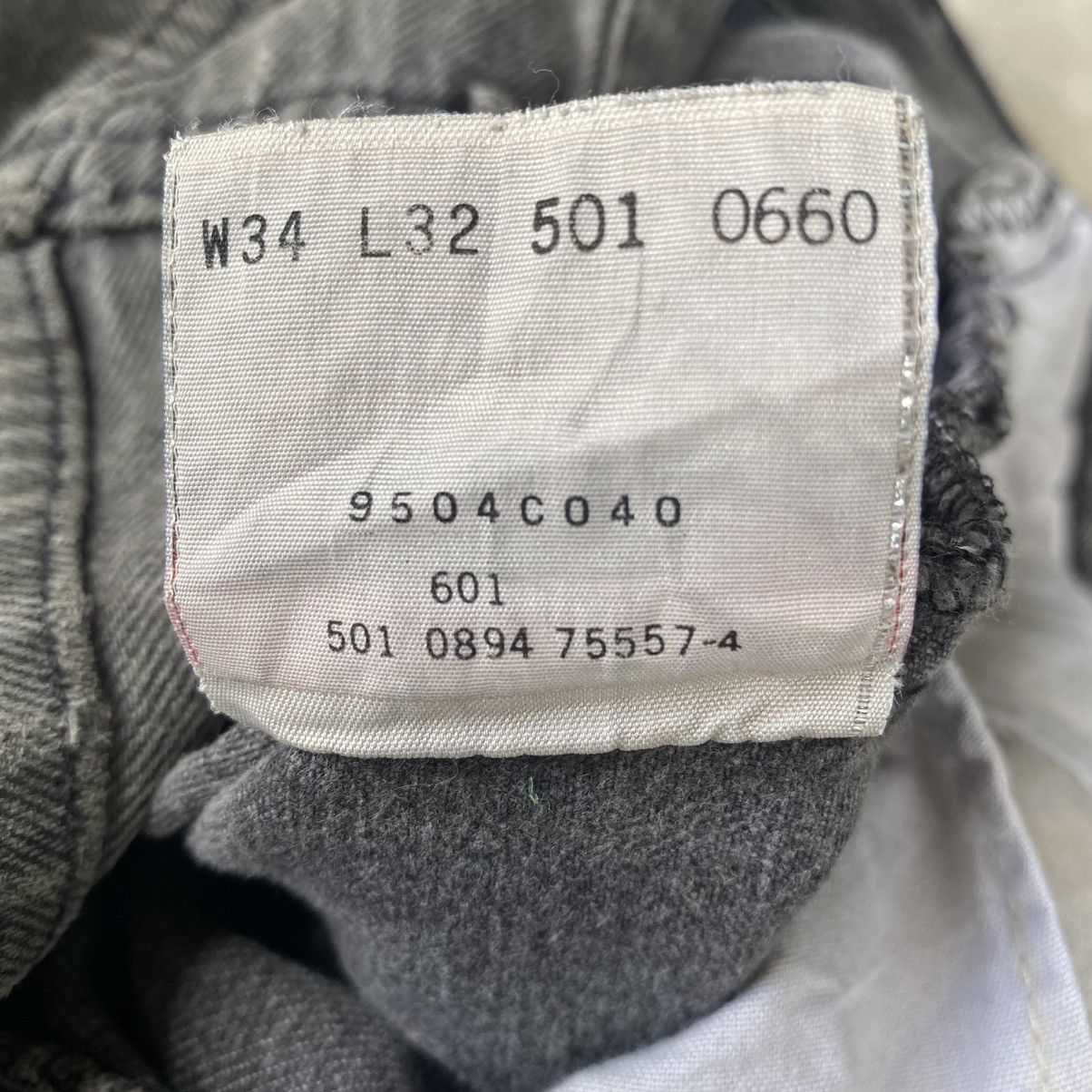 Levi's × Vintage Vintage 90s Levis 501 faded black distressed denim Size US 34 / EU 50 - 16 Thumbnail
