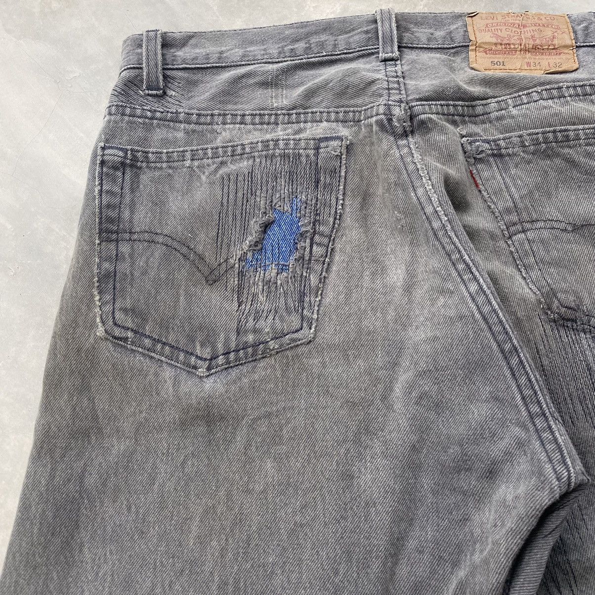 Levi's × Vintage Vintage 90s Levis 501 faded black distressed denim Size US 34 / EU 50 - 6 Thumbnail
