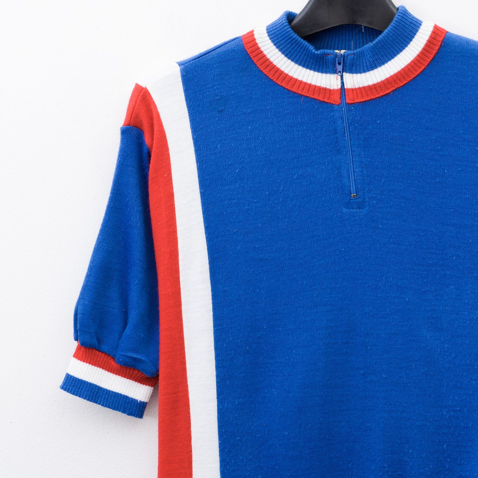 Vintage Bonfanti Mens L 4 80's Acrylic Funky Jersey Shirt Biking Kit Size US L / EU 52-54 / 3 - 3 Thumbnail