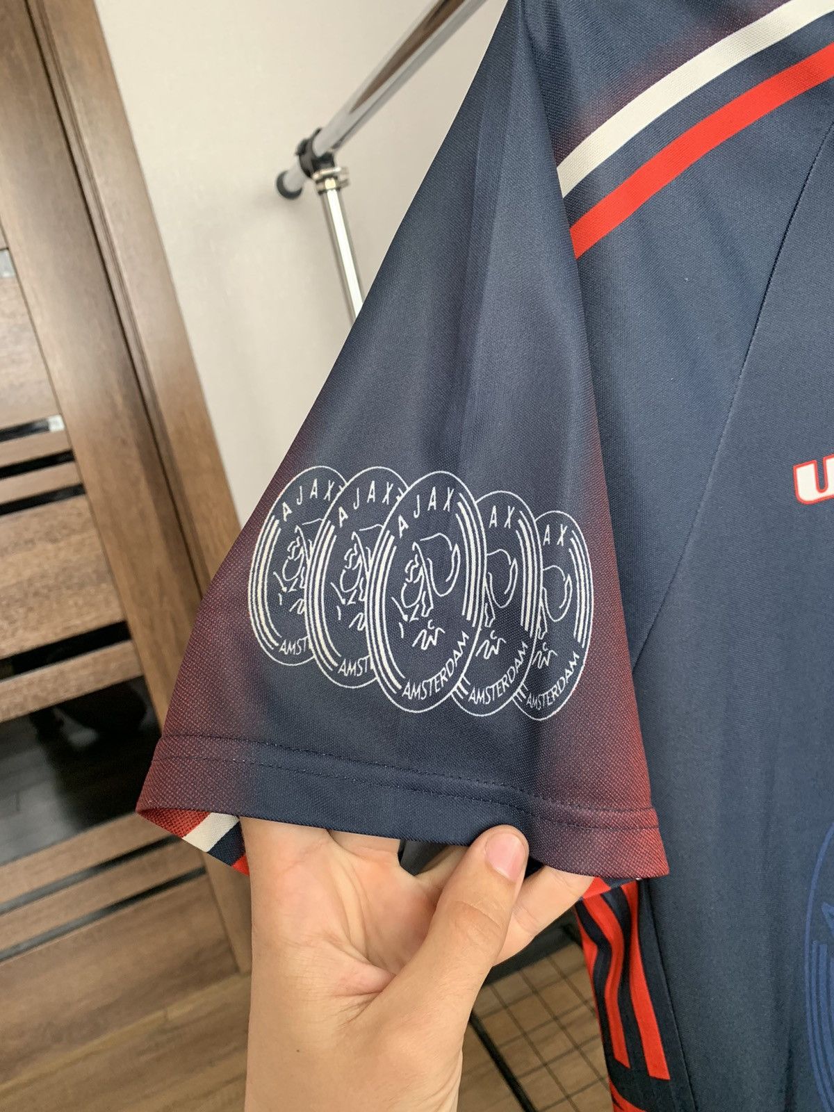 Umbro 1997/1998 Ajax Umbro Away Retro Soccer Jersey Vintage Size US L / EU 52-54 / 3 - 7 Thumbnail