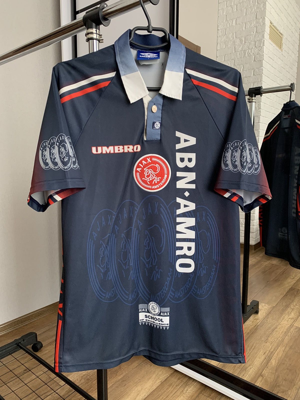 Umbro 1997/1998 Ajax Umbro Away Retro Soccer Jersey Vintage Size US L / EU 52-54 / 3 - 1 Thumbnail