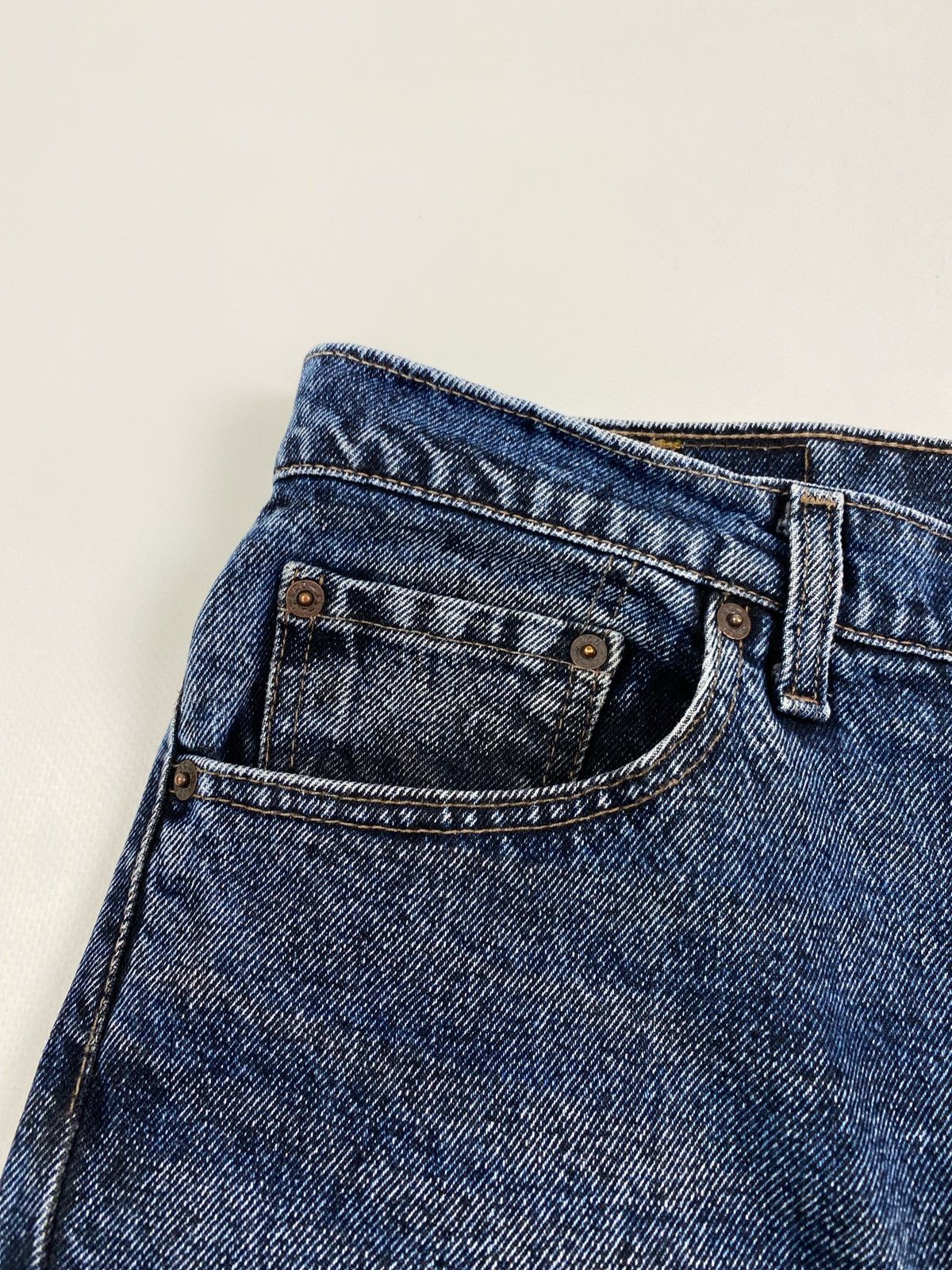 Levi's 90’s Vintage Levi’s 505 Washed Denim Jeans Pants Made in USA Size US 34 / EU 50 - 8 Thumbnail