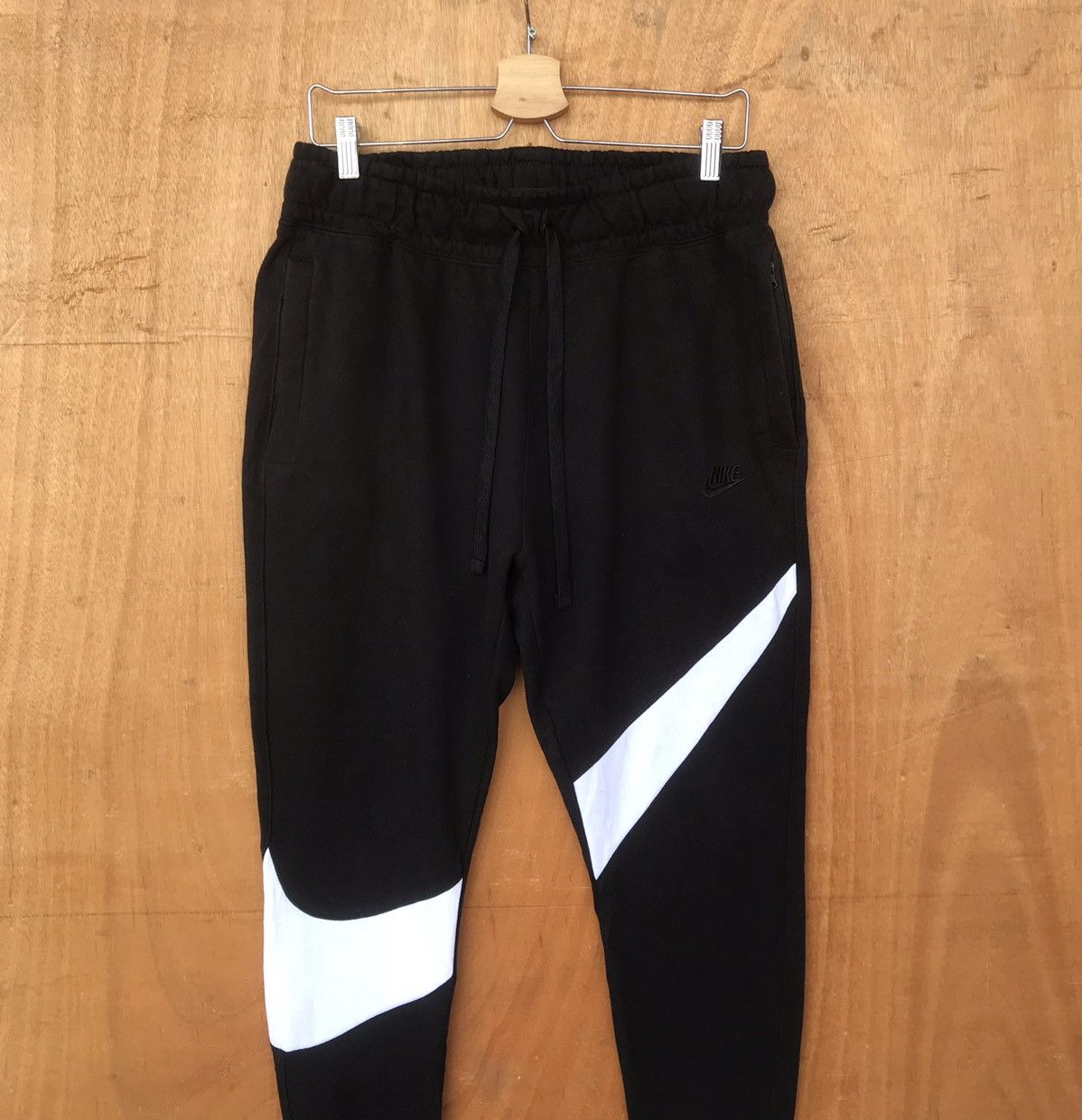 Nike RARE🔥 Nike Big Swoosh jogger pant drawstring Size US 32 / EU 48 - 3 Thumbnail