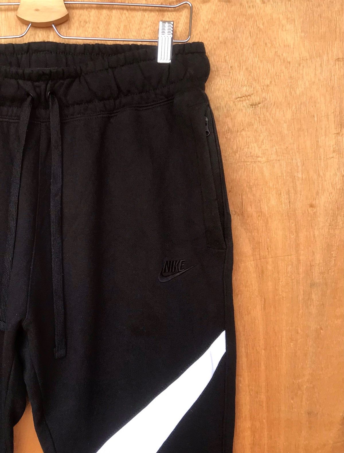 Nike RARE🔥 Nike Big Swoosh jogger pant drawstring Size US 32 / EU 48 - 4 Thumbnail