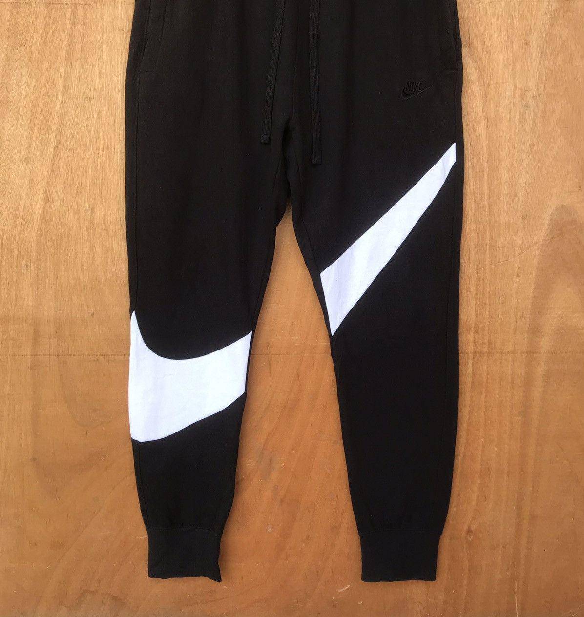Nike RARE🔥 Nike Big Swoosh jogger pant drawstring Size US 32 / EU 48 - 2 Thumbnail